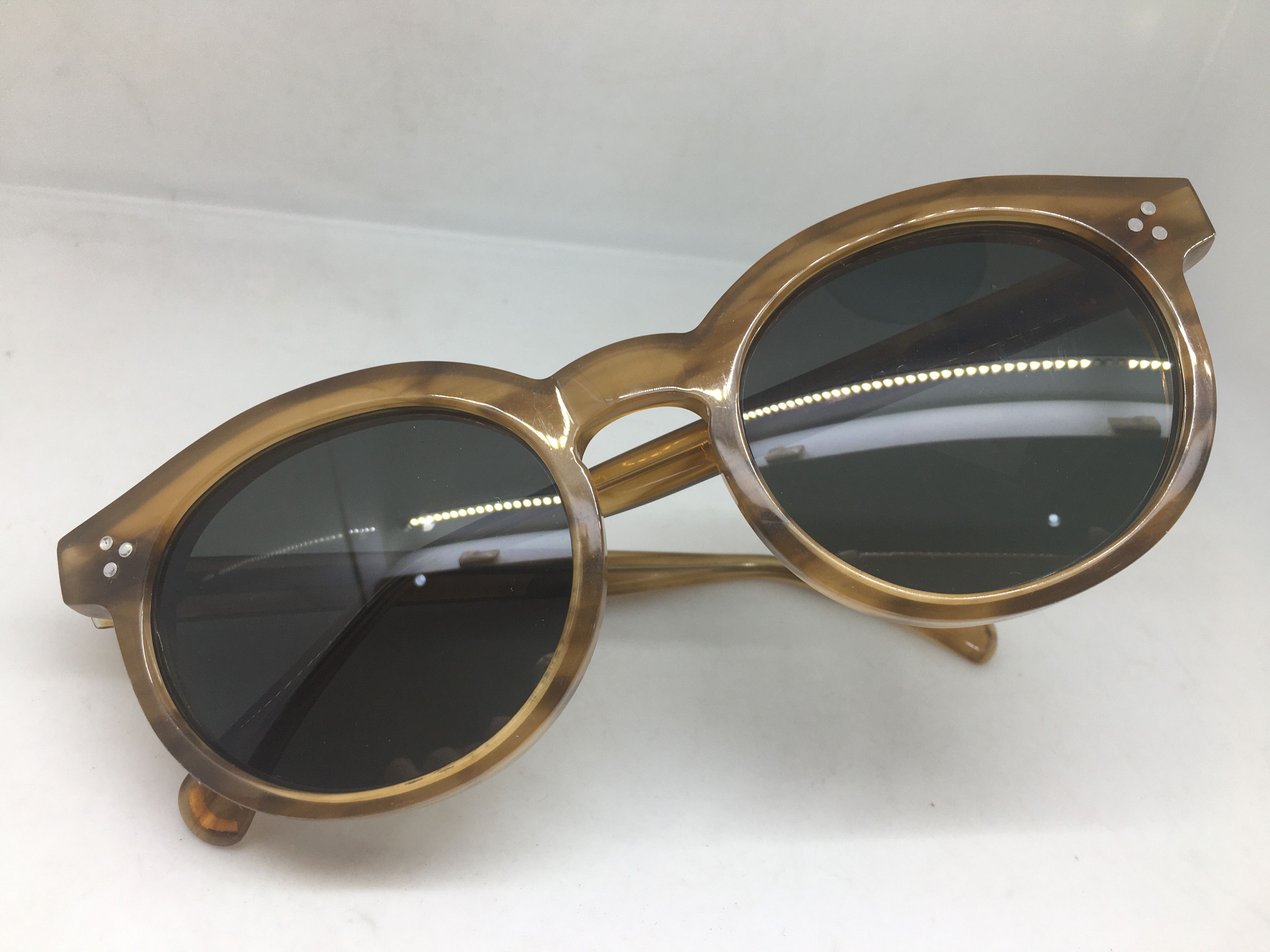 Wildfox Wildfox Classic Fox Harpep Brown Keyhole Bridge Sunglasses Size ONE SIZE - 7 Thumbnail