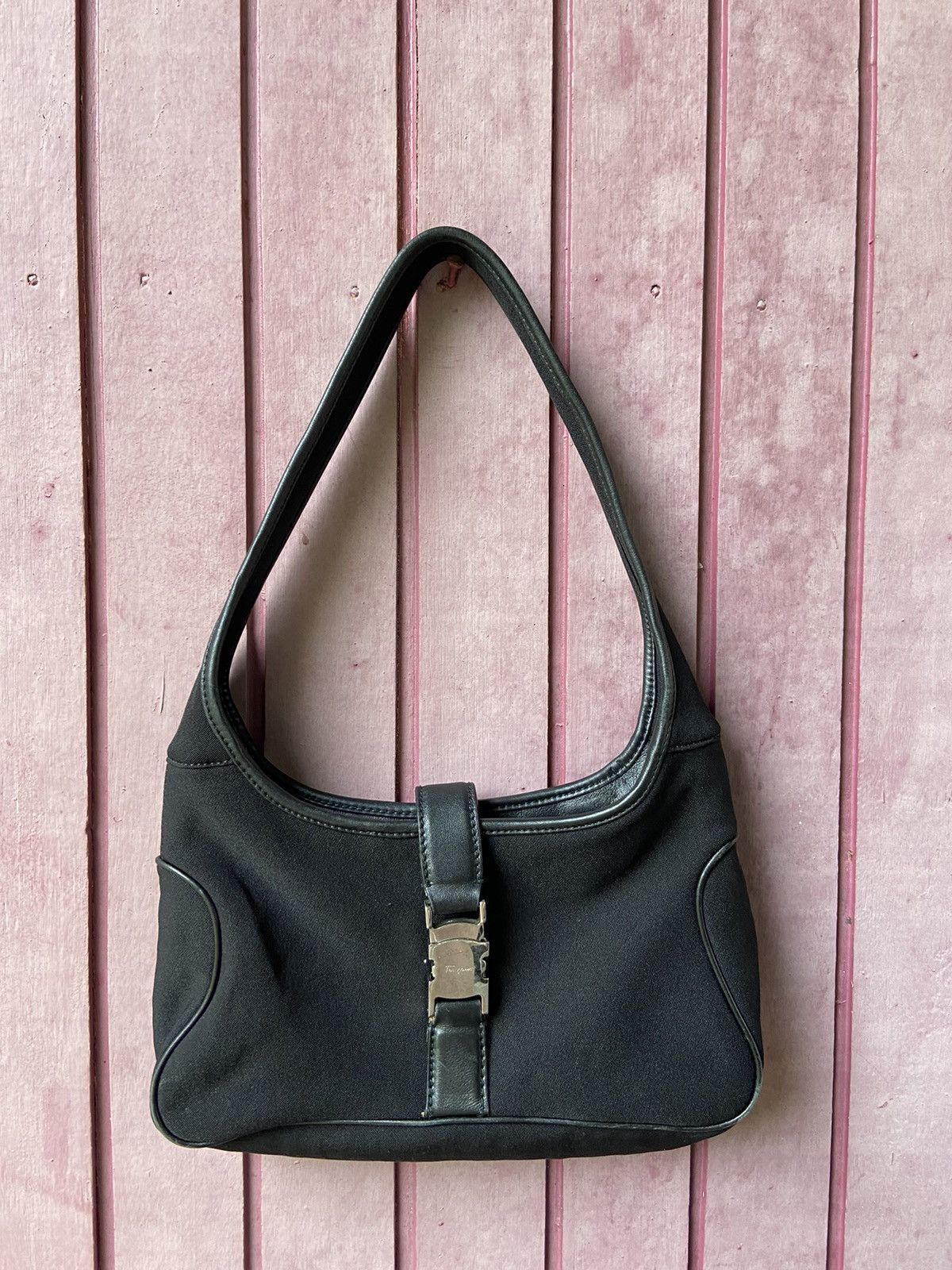 Salvatore Ferragamo Authentic Salvatore Ferragamo Shoulder Bag Size ONE SIZE - 2 Thumbnail
