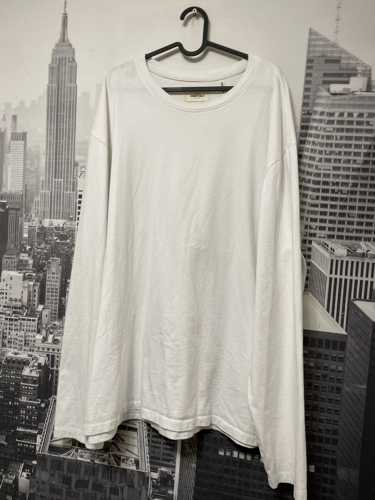 Fear of God 🔥Fear of God Essentials Boxy Long Sleeve Tee White SZ L Size US L / EU 52-54 / 3 - 3 Thumbnail