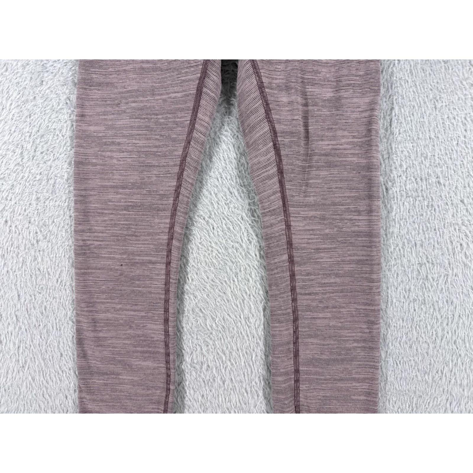 Lululemon VINTAGE Lululemon Pants Women 4 Yoga Activewear Pink 25" Wunder Under High-Rise Leggings Size 27" / US 4 / IT 40 - 3 Thumbnail