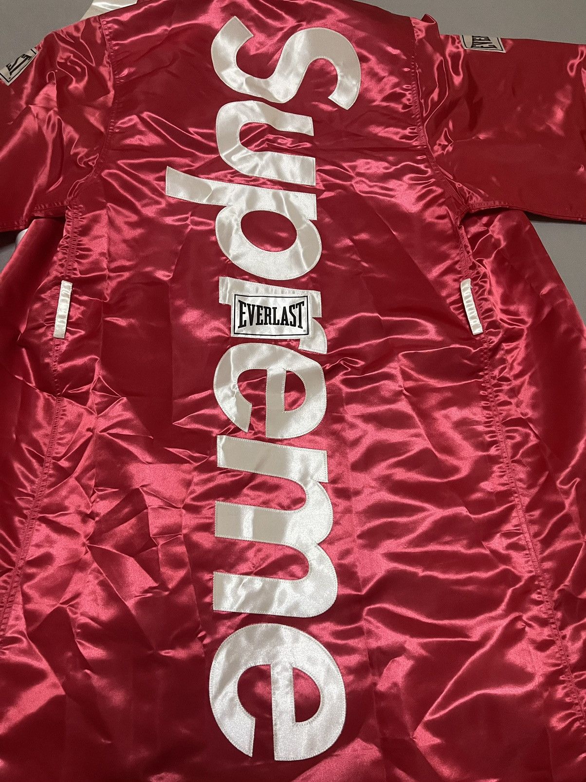 Supreme Supreme Everlast Satin hooded Boxing Robe Red | Grailed