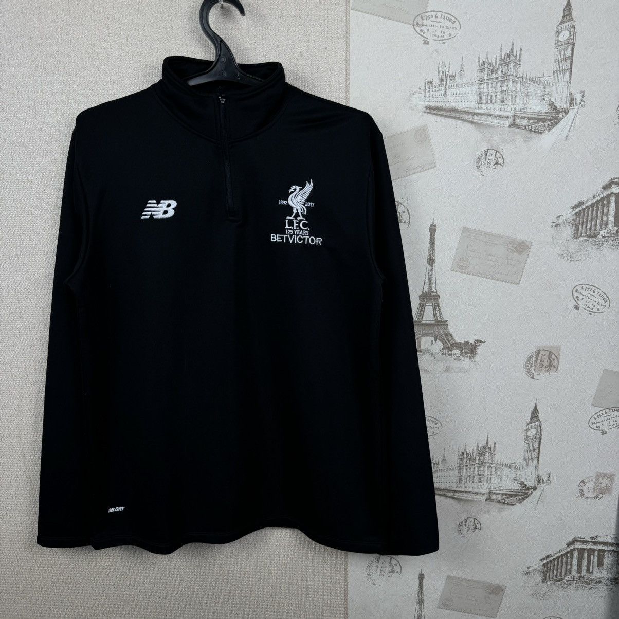 New Balance New Balance Liverpool track top ZIP 125 years Club XL Size US XL / EU 56 / 4 - 5 Thumbnail