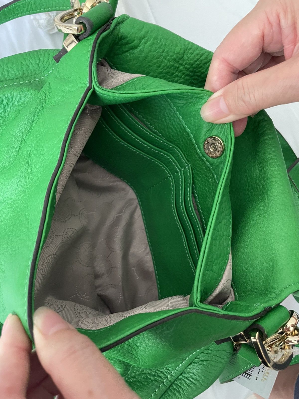 Michael Kors Michael Kors WESTON Green Convertible Cross/Shoulder Bag Size ONE SIZE - 10 Thumbnail