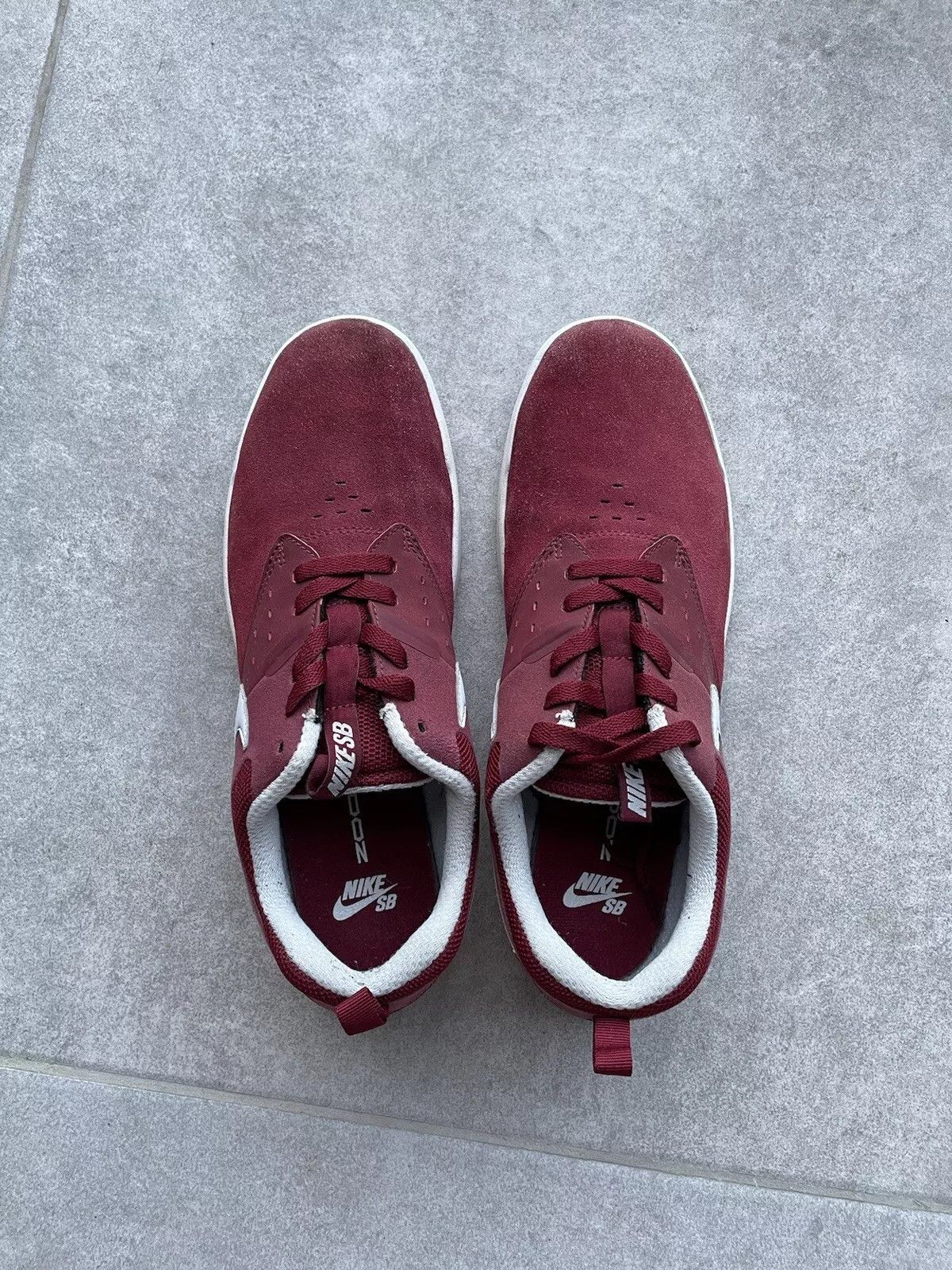 Nike NIKE SB SKATEBOARDING SKATE SHOES SUEDE RED MENS Size US 10.5 / EU 43-44 - 5 Thumbnail