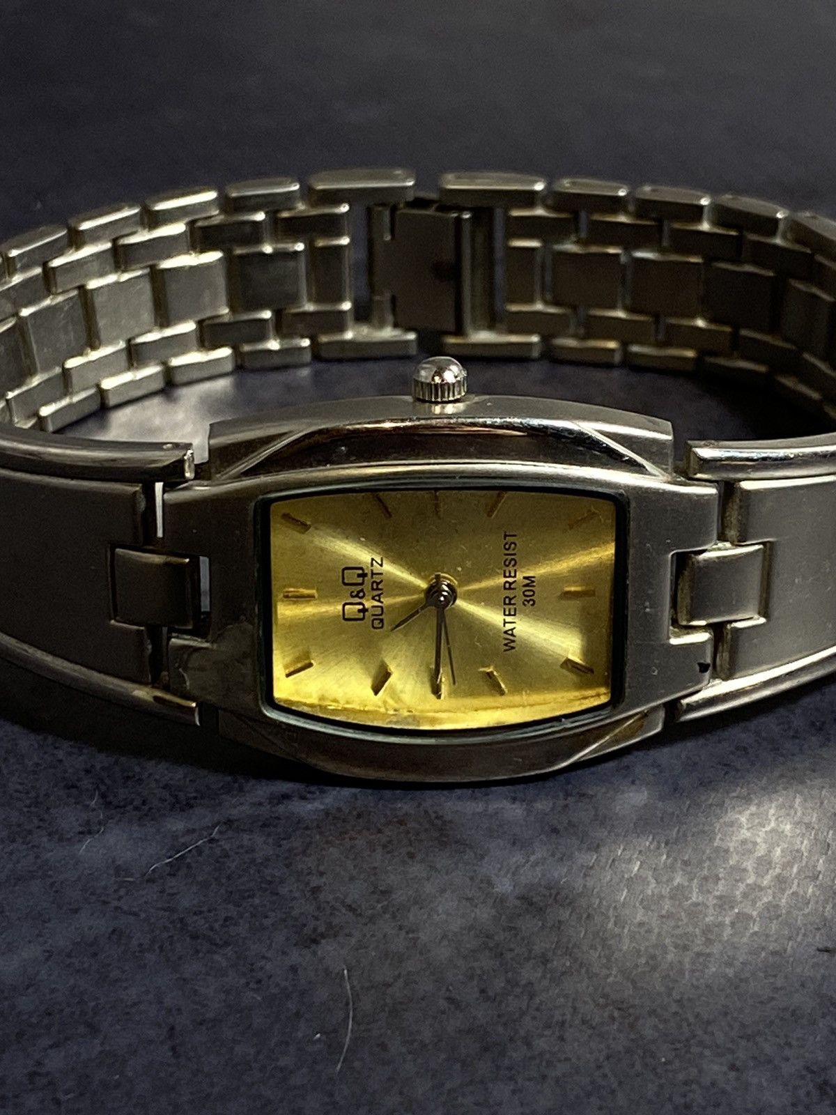 Japanese Brand Vintage Q&Q Gold Dial Watch Japan Movement Size ONE SIZE - 15 Thumbnail