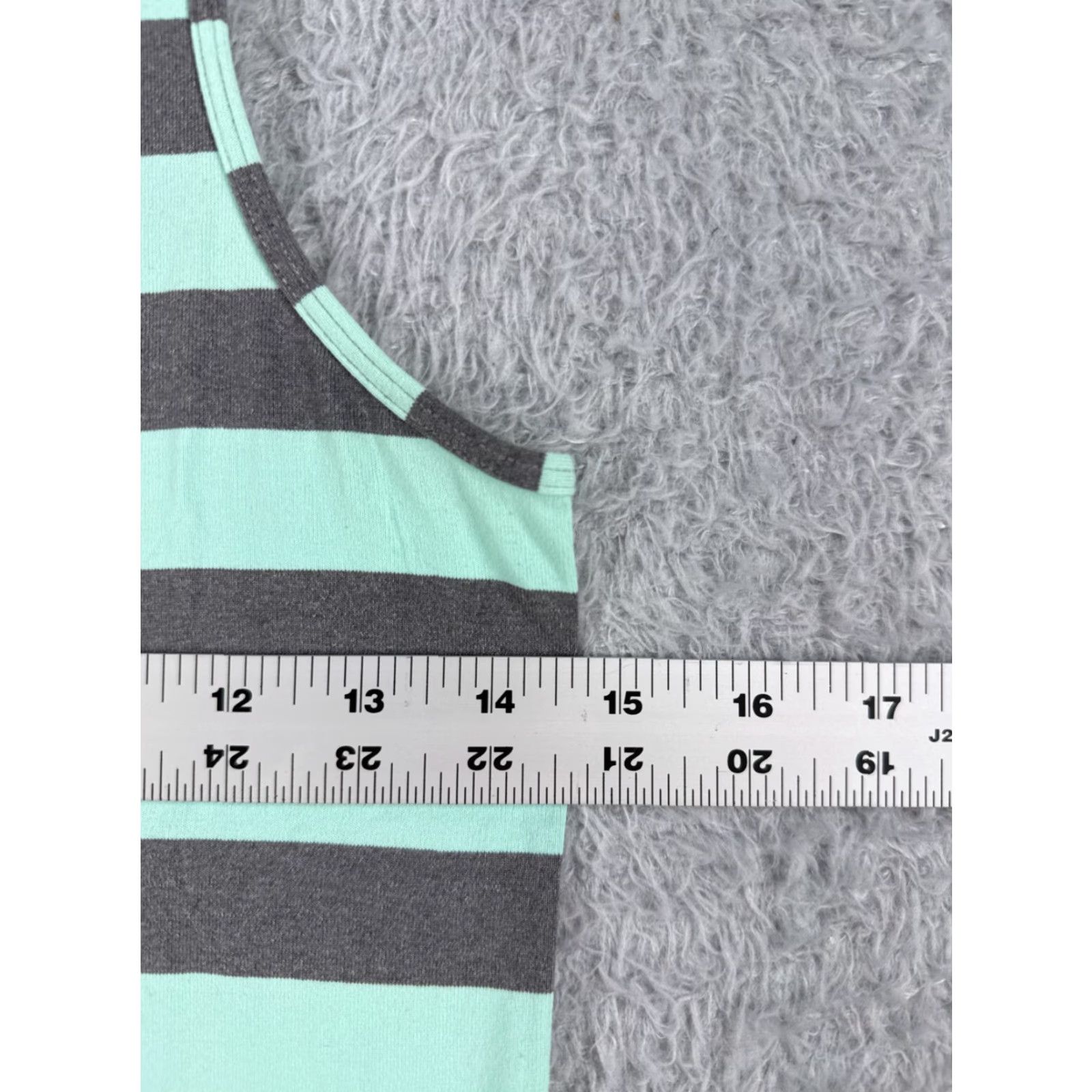 Lululemon Lululemon Shirt Women 4 Teal Gray Stripe Refresh Racer Tank Luon Light W1I09S Size S / US 4 / IT 40 - 7 Thumbnail