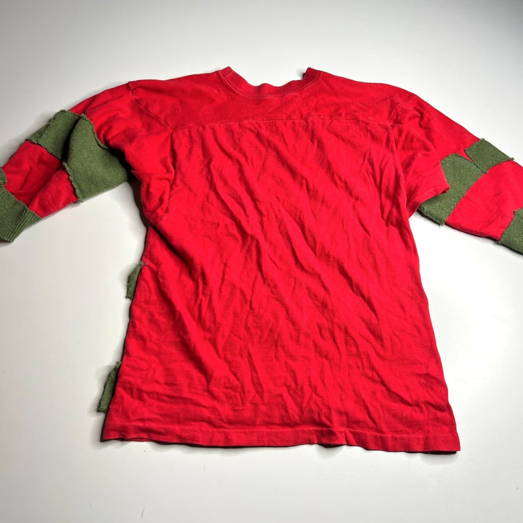 Champion VINTAGE Champion Horror 90s Style Shirt MEN M Red Cotton USA Single Stitch Crew Neck Long Sleeve Size US M / EU 48-50 / 2 - 6 Thumbnail