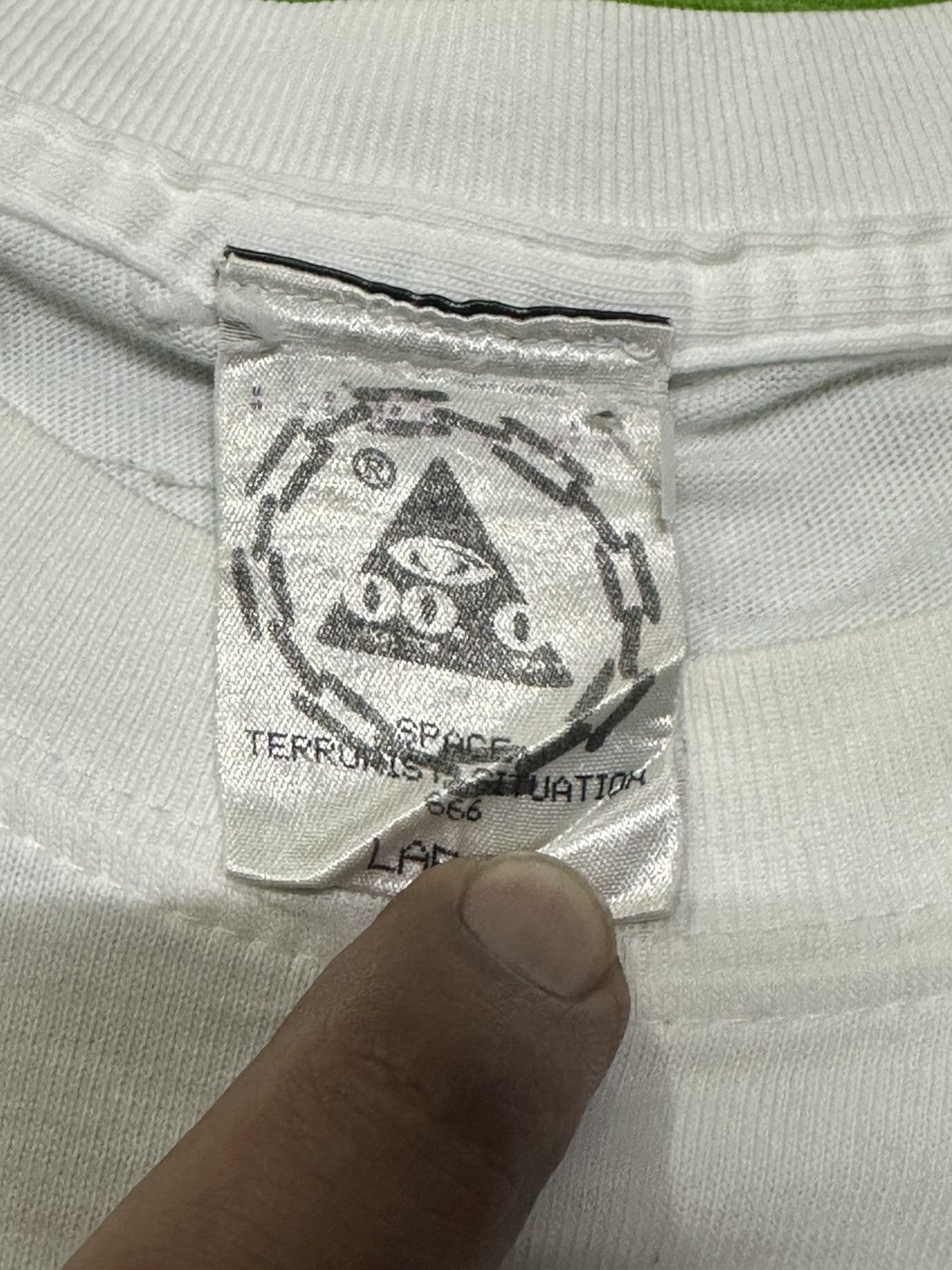 Fuck Art, Make Tees Stlth the seat of piss tee Size US L / EU 52-54 / 3 - 4 Thumbnail