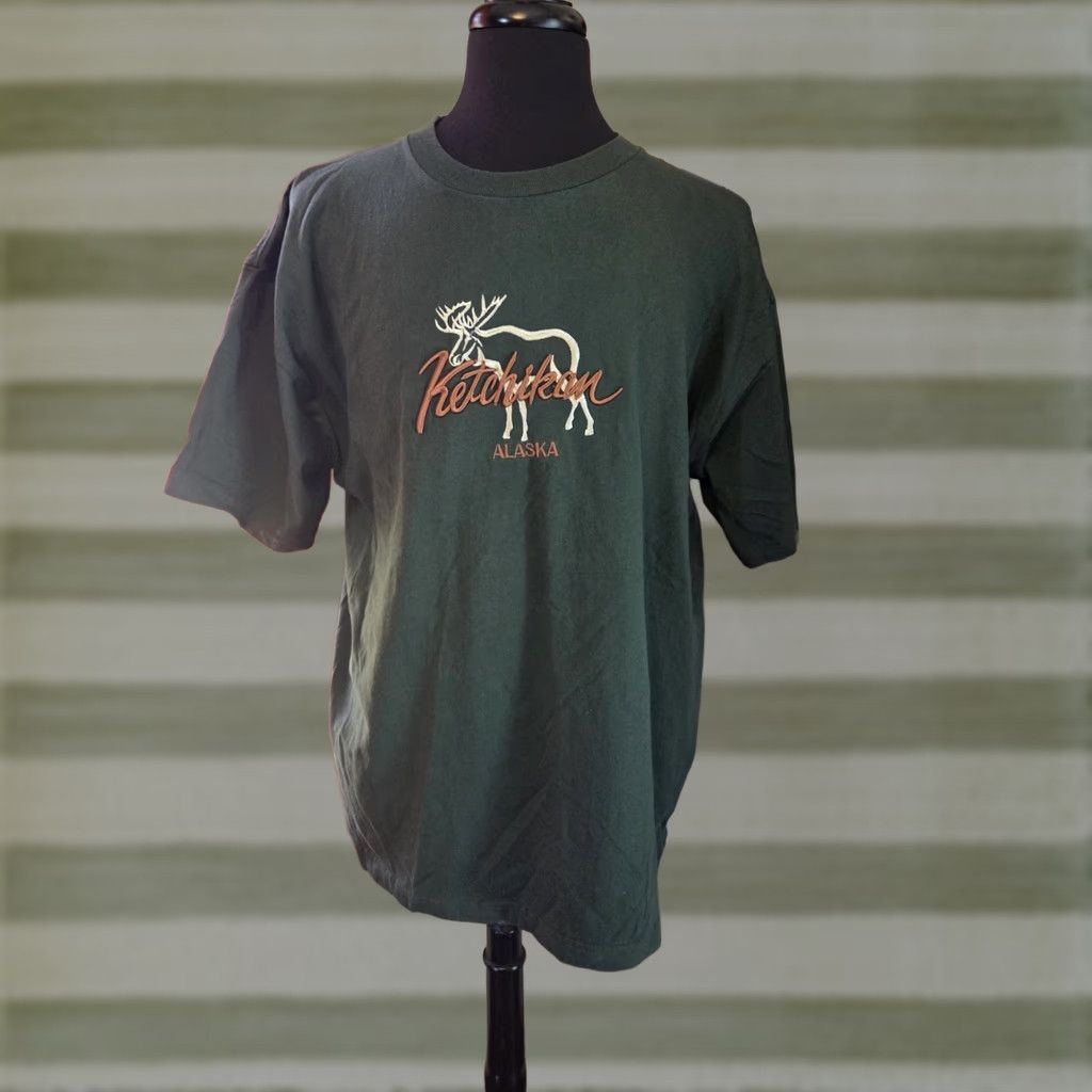Vintage VINTAGE Ketchikan Alaska Dark Green Embroidered Souvenir T Shirt 2XL Men Intex Green Crew Neck Short Sleeve Cotton Shirt Mens Size US XXL / EU 58 / 5 - 1 Thumbnail