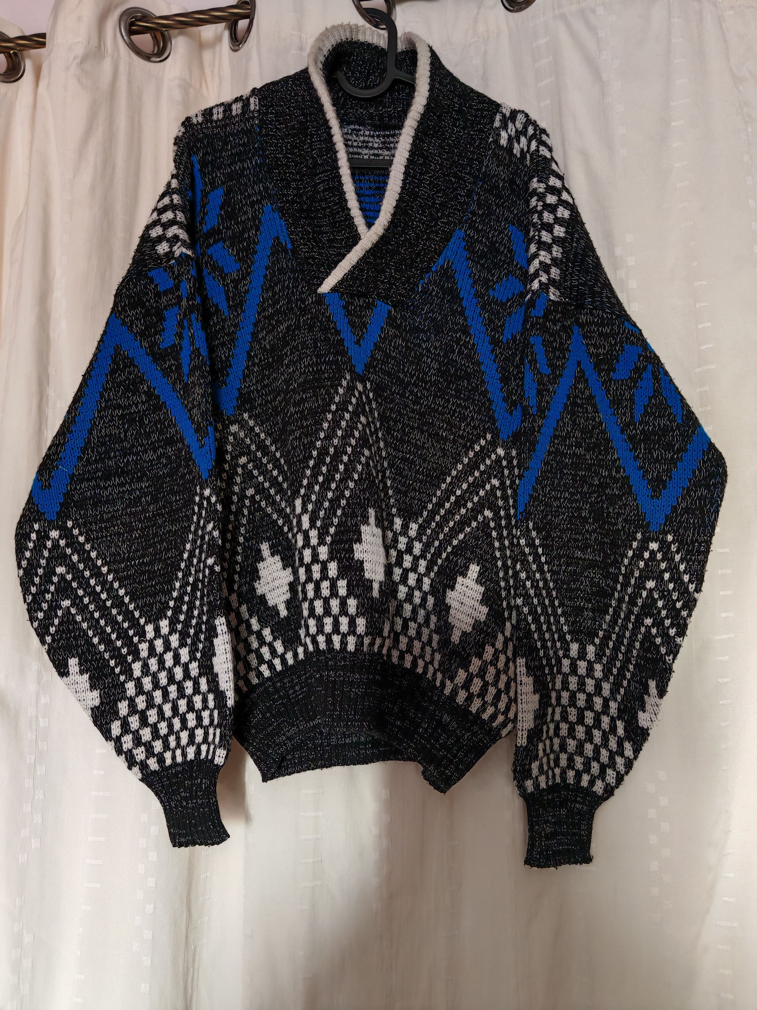 Vintage Vintage 90s Funky Geometric Print Jumper Shawl Collar size M Size US M / EU 48-50 / 2 - 7 Thumbnail