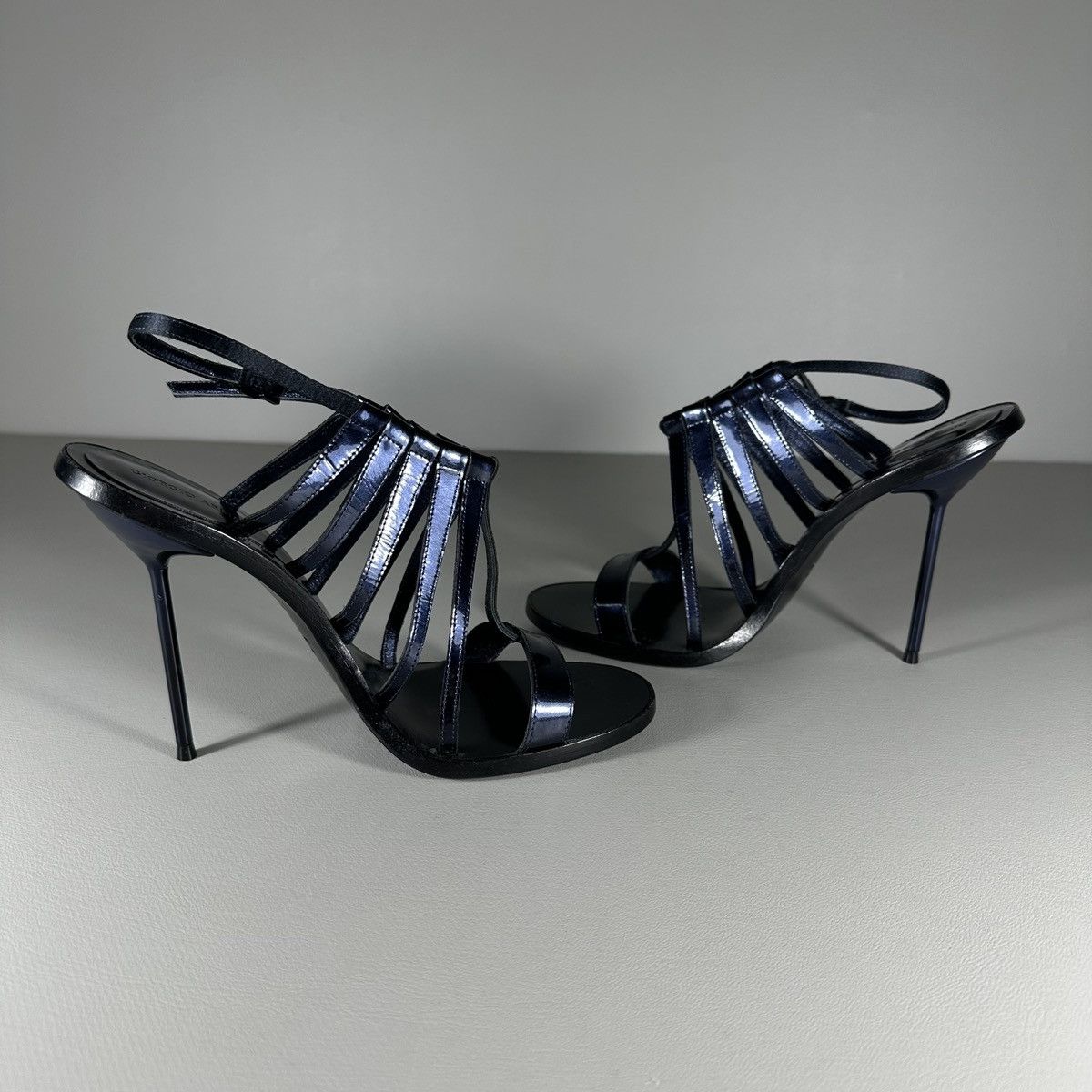 Giorgio Armani Runway Giorgio Armani S/S 17 Leather Heels Size US 7.5 / IT 37.5 - 5 Thumbnail
