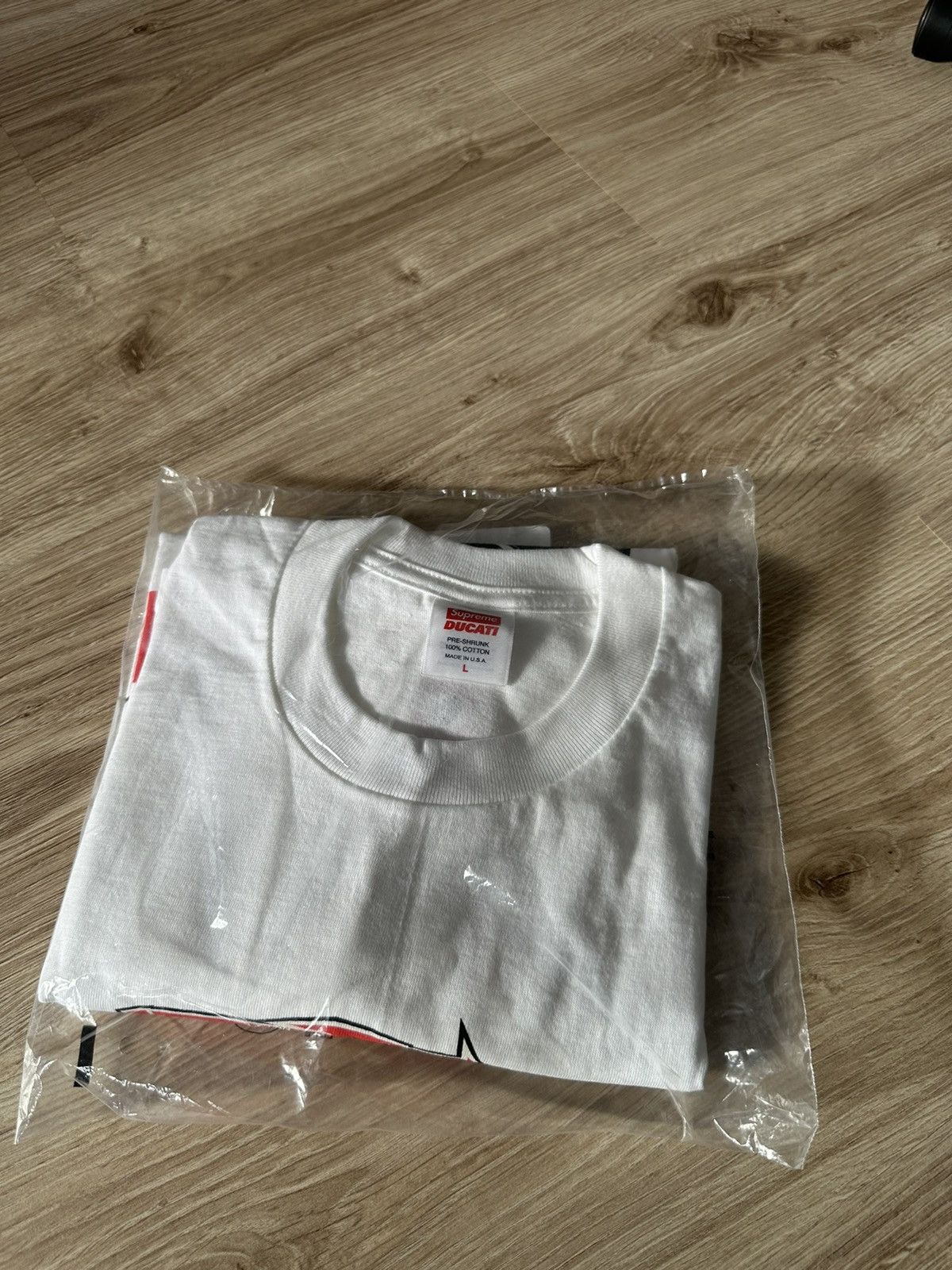 Ducati × Supreme Supreme x Ducati Size US L / EU 52-54 / 3 - 2 Thumbnail