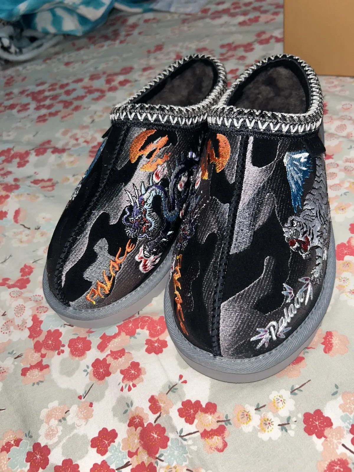 PALACE UGG Tasman ふさご Slipper Olive camo 28