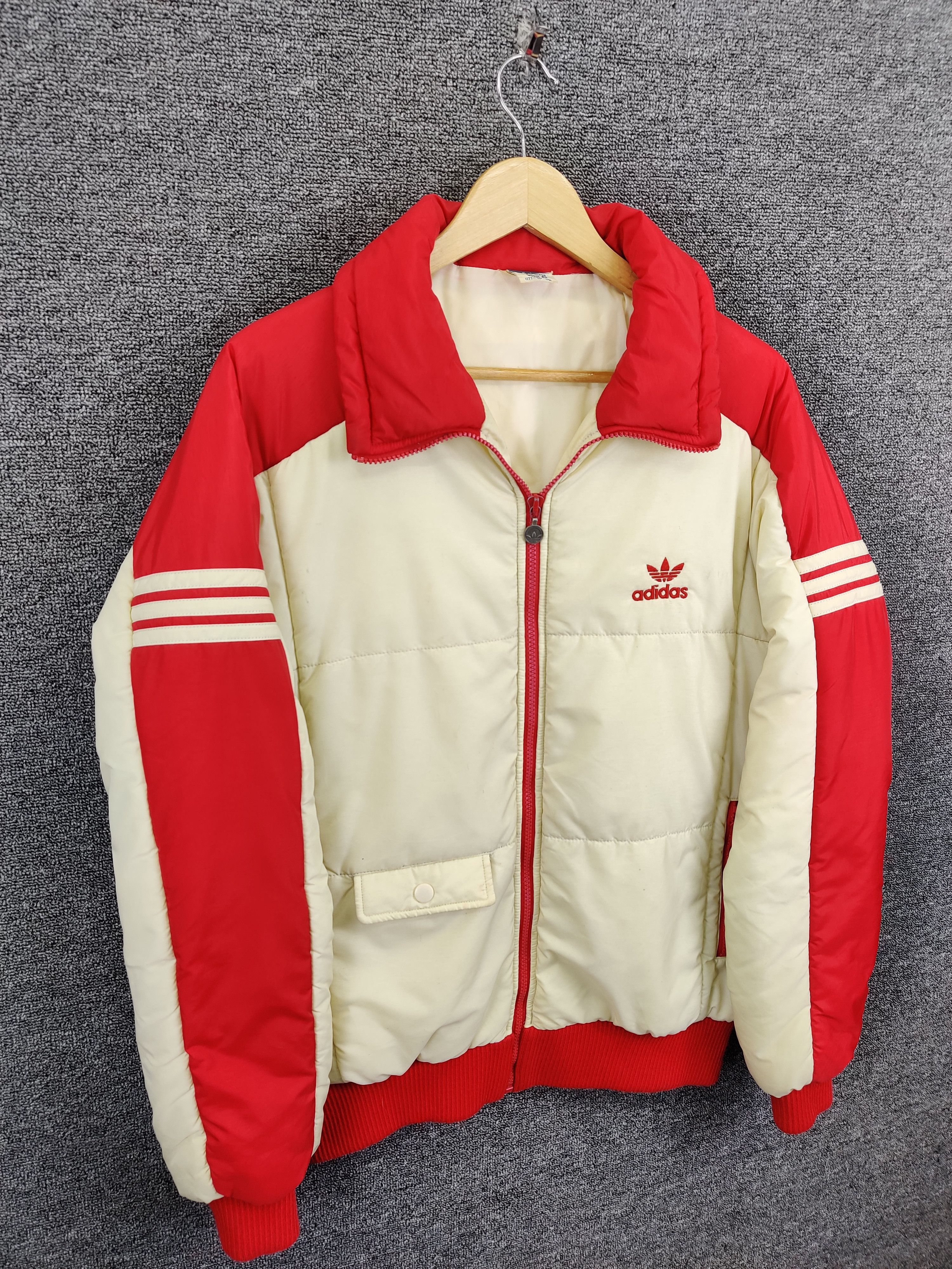 Adidas Vintage 80s Adidas Trefoil Red Puffer Jacket Size US L / EU 52-54 / 3 - 4 Thumbnail