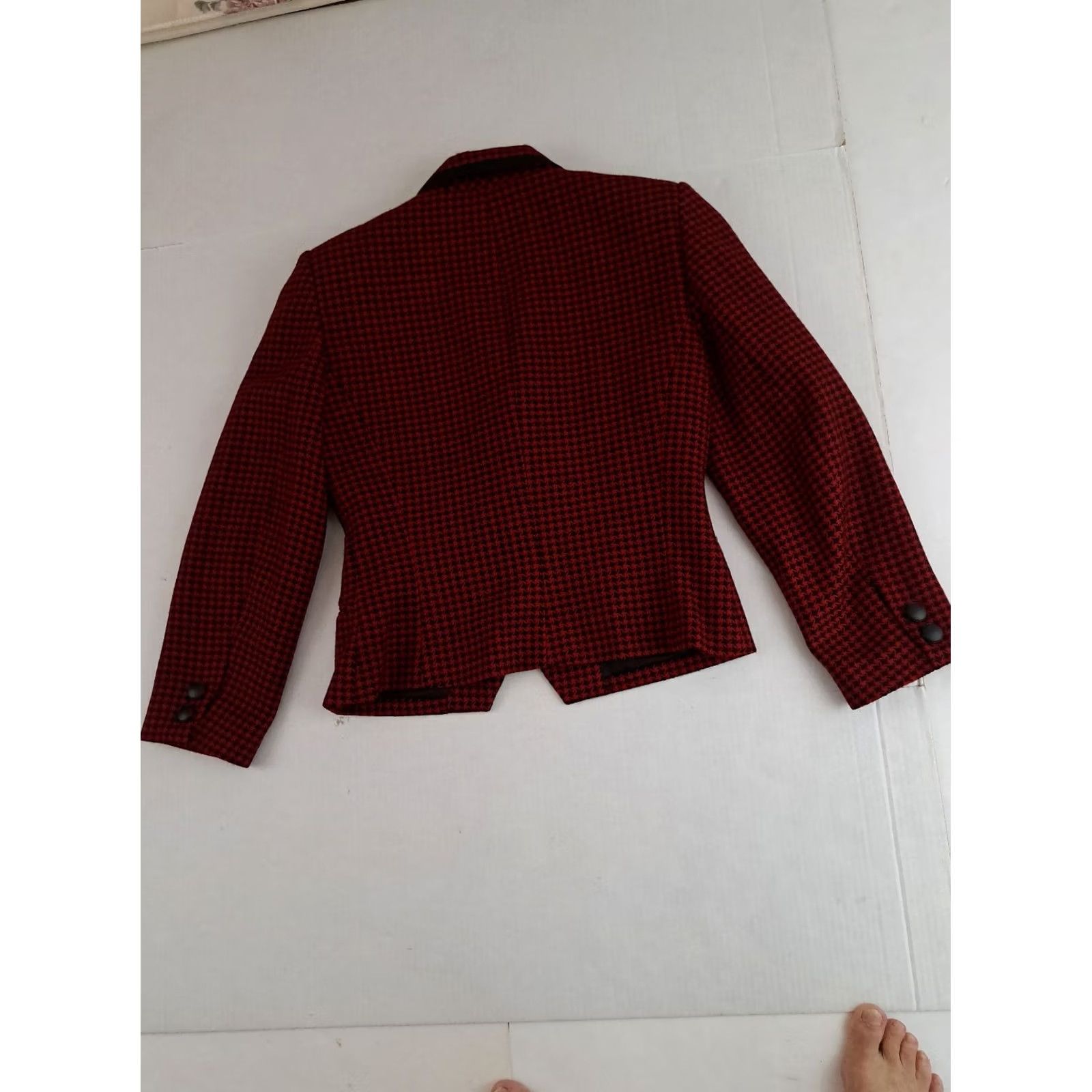 Vintage VINTAGE ER GERARD FOR RENLYN Woman Jacket Houndstooth Red Wool Button sz 10 USA 80s Cardigan Women Size L / US 10 / IT 46 - 7 Thumbnail