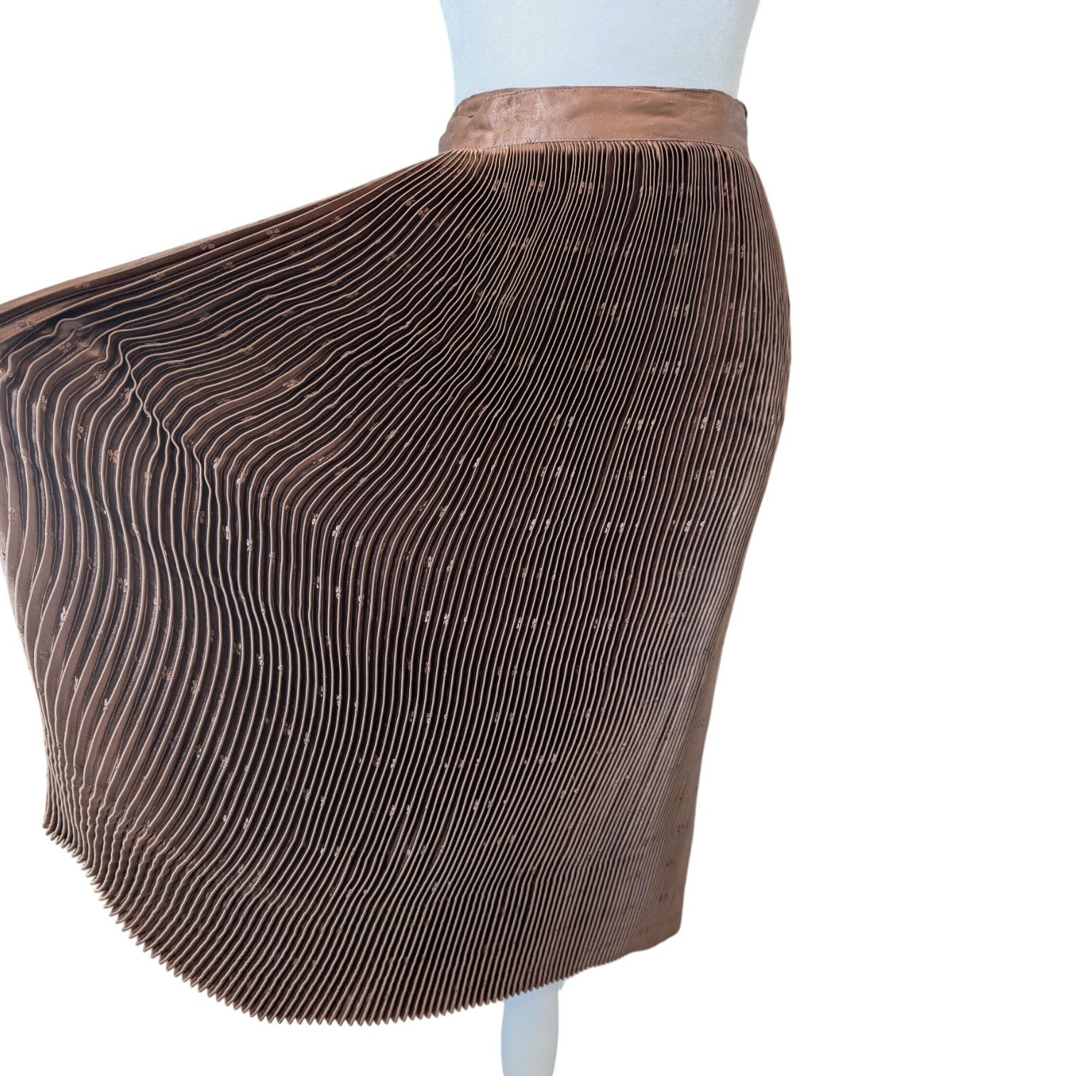 Emmanuelle Khanh Vintage 1970s Emmanuelle Khanh Double Layer Accordian Skirt Size 27" / US 4 / IT 40 - 5 Thumbnail