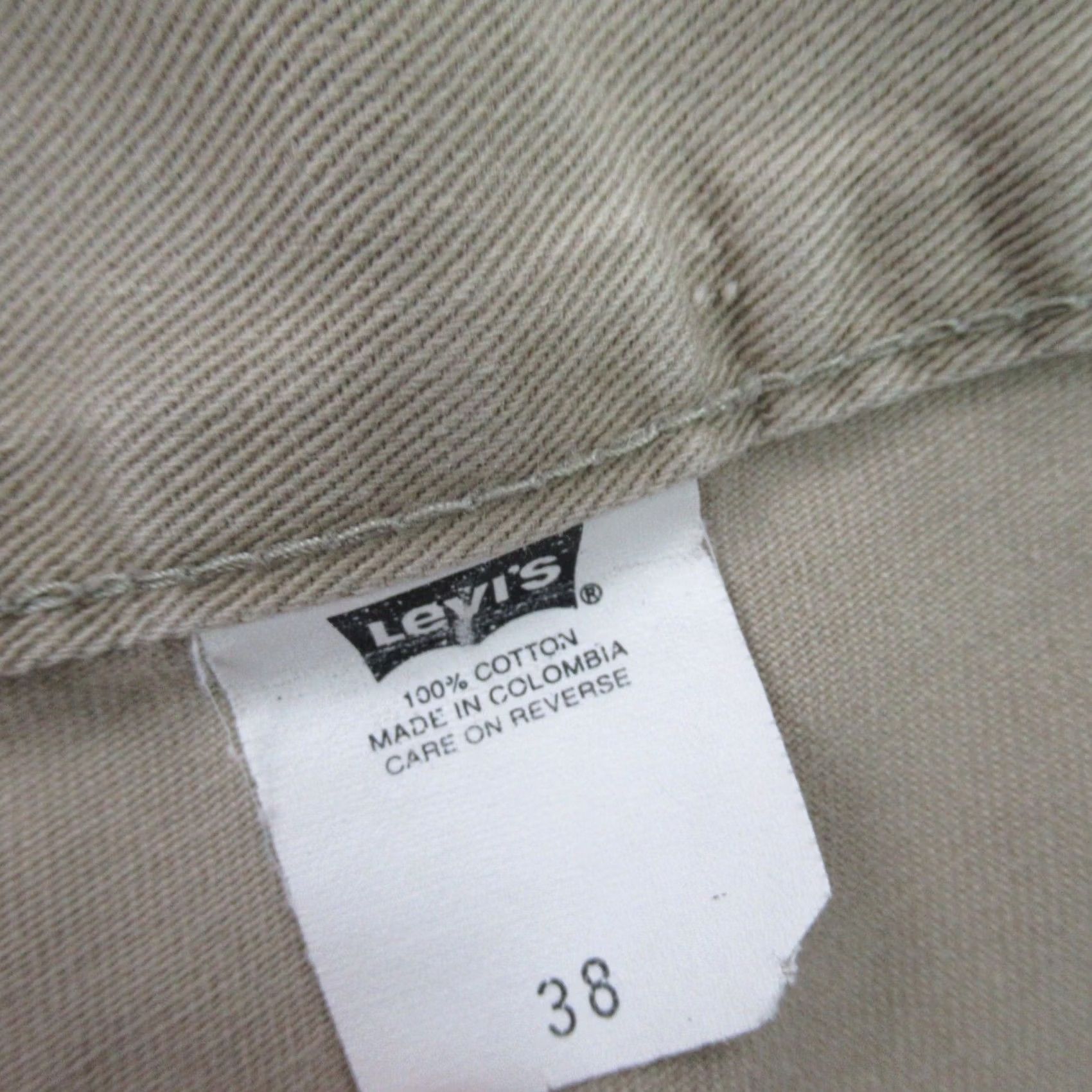 Levi's Levi's Shorts Mens 38 Cargo Pockets Hiking Button Outdoor Casual Camping Cargo Pocket Denim Beige 38 Mens Clothing Size US 38 / EU 54 - 3 Thumbnail