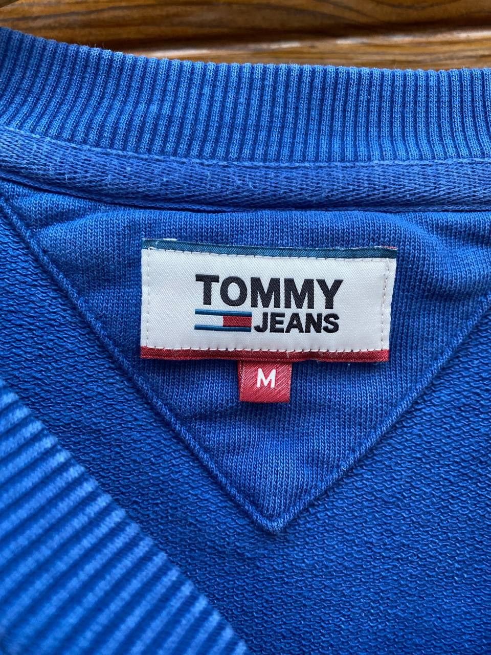 Tommy Hilfiger Tommy Jeans Sweater. Tommy Hilfigure Size US M / EU 48-50 / 2 - 3 Thumbnail