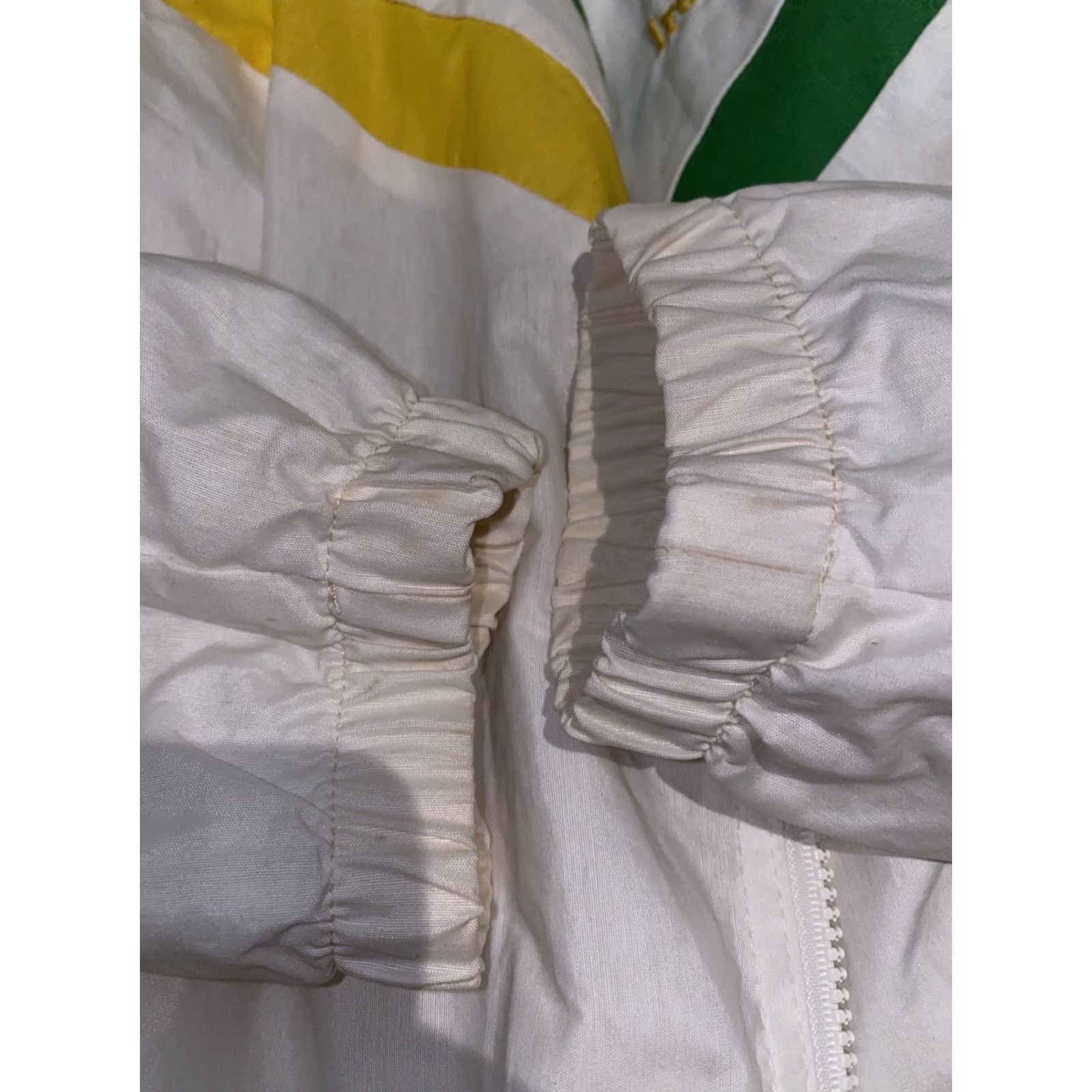 Vintage VINTAGE Ireland Windbreaker Jacket Striped Nylon Zip Logo Embroidered Green 34-36 M/L 80s Mens Jacket Size US M / EU 48-50 / 2 - 6 Thumbnail