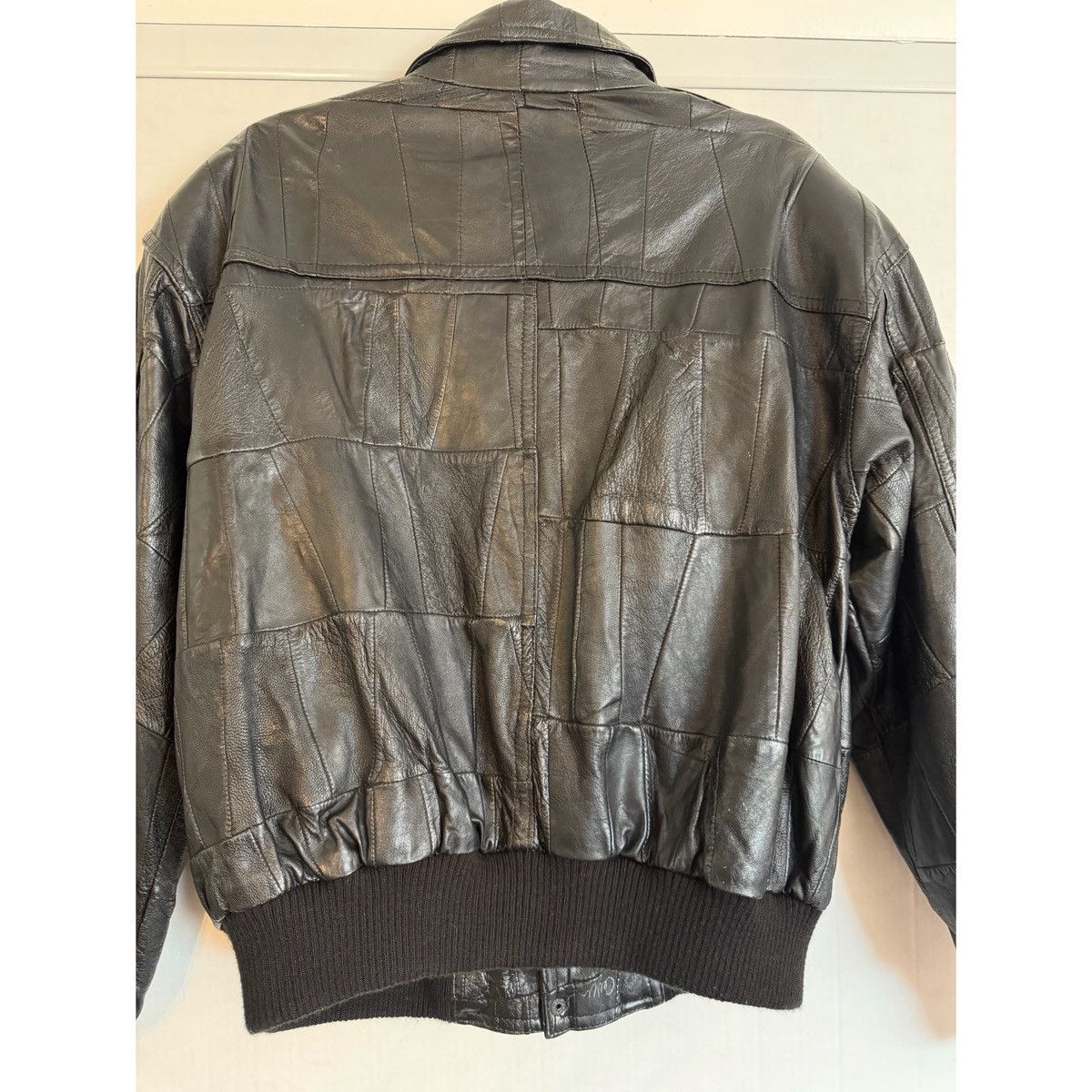 Vintage VINTAGE BLACK PATCHWORK BOMBER LEATHER JACKET Size US M / EU 48-50 / 2 - 7 Thumbnail