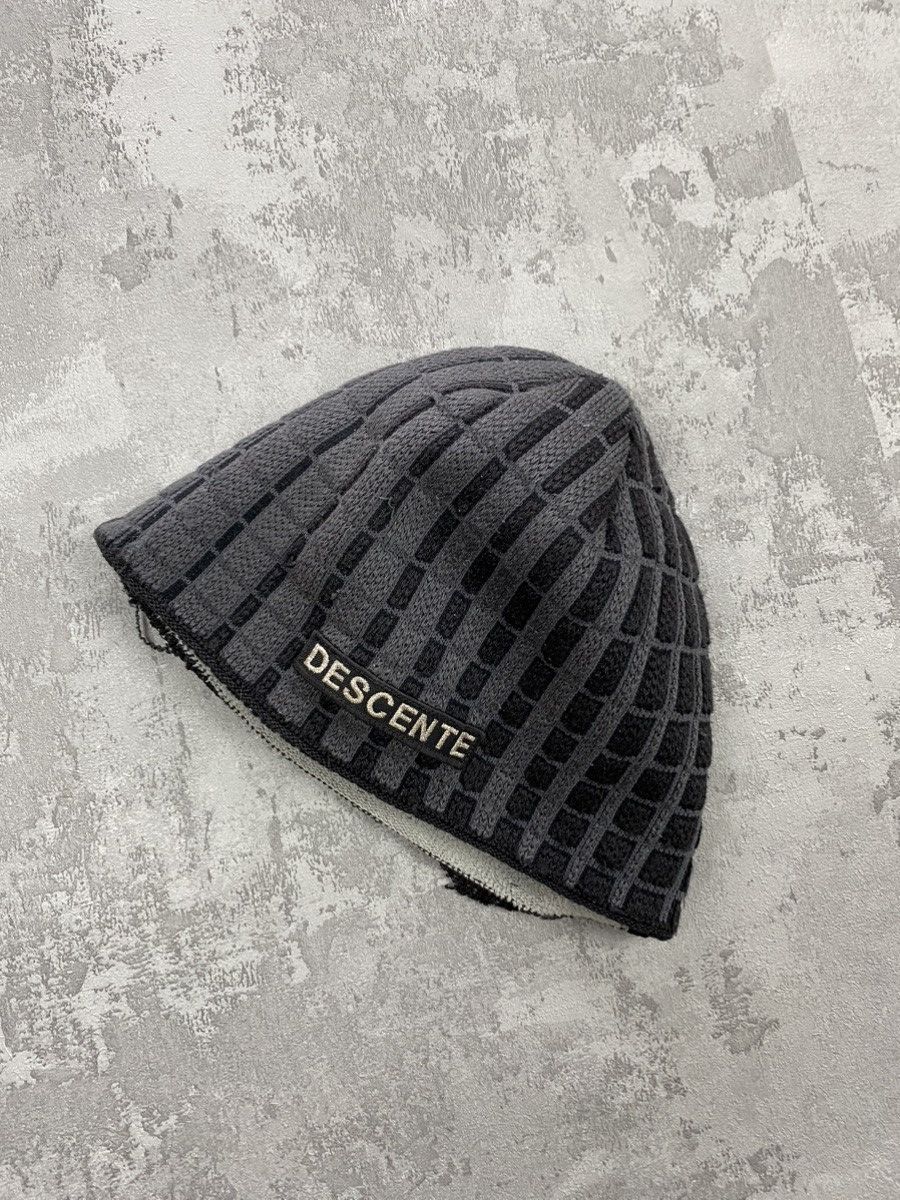 Descente × Vintage Vintage Descente Beanie Hat distressed worn destroy Size ONE SIZE - 3 Thumbnail