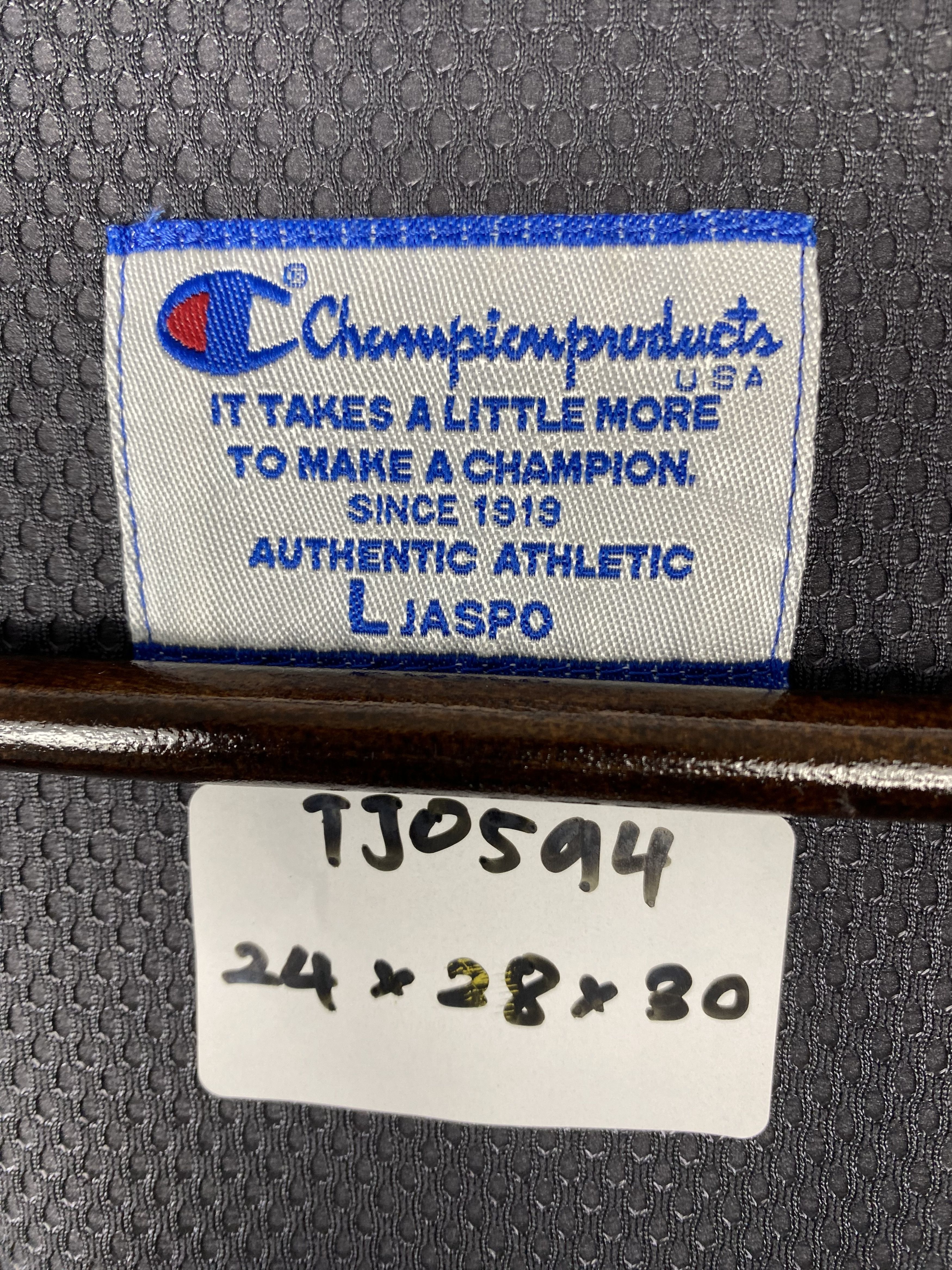 Champion Vintage Champion Full Zip Windbreaker Jacket Size US L / EU 52-54 / 3 - 9 Thumbnail