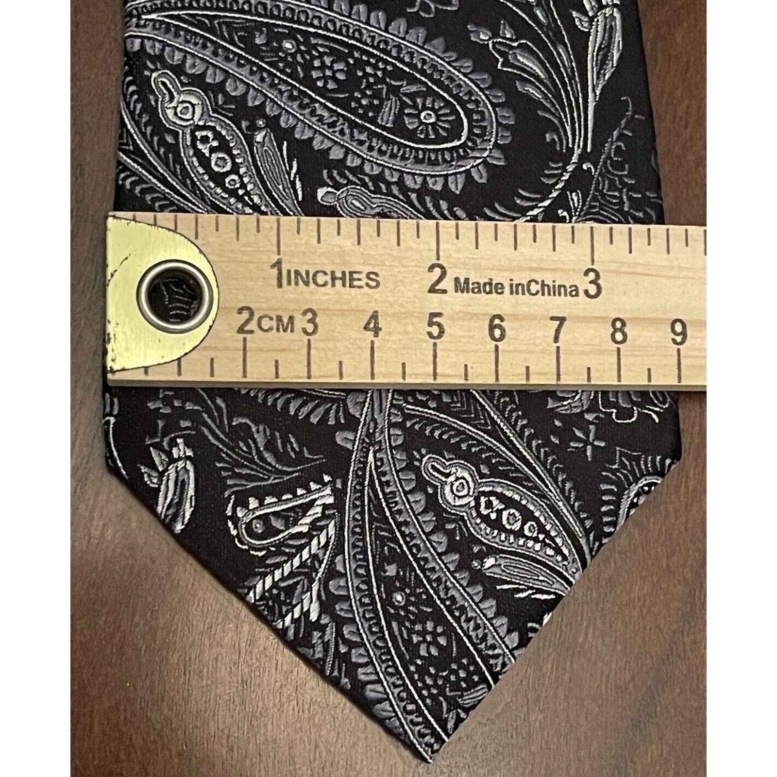 Croft & Barrow Croft & Barrow Black Gray Hand Made 100% Silk Made In China Size ONE SIZE - 4 Thumbnail