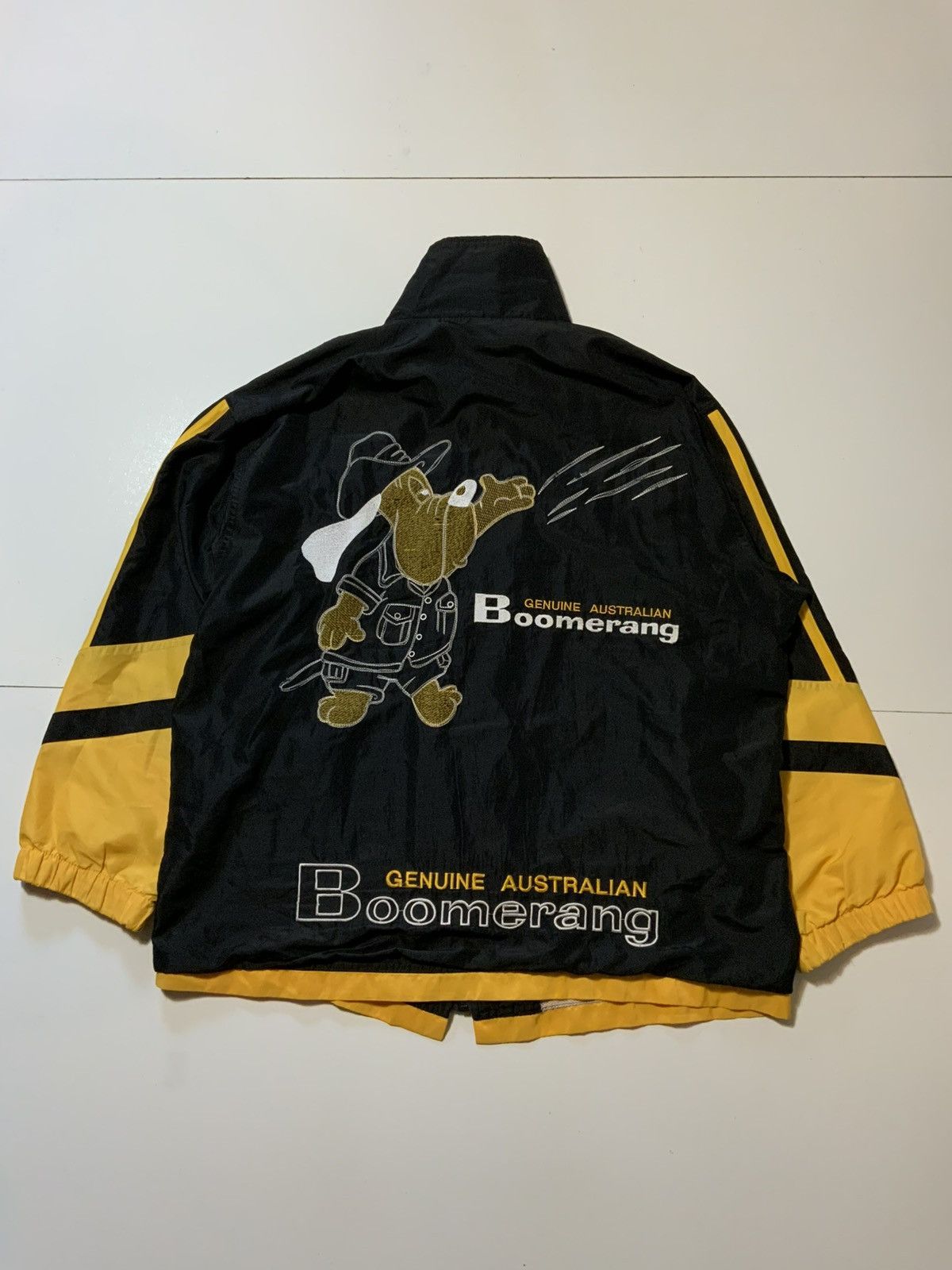Vintage Vintage 90s Australian Boomerang Dog Windbreaker Zip Jacket Size US L / EU 52-54 / 3 - 1 Thumbnail