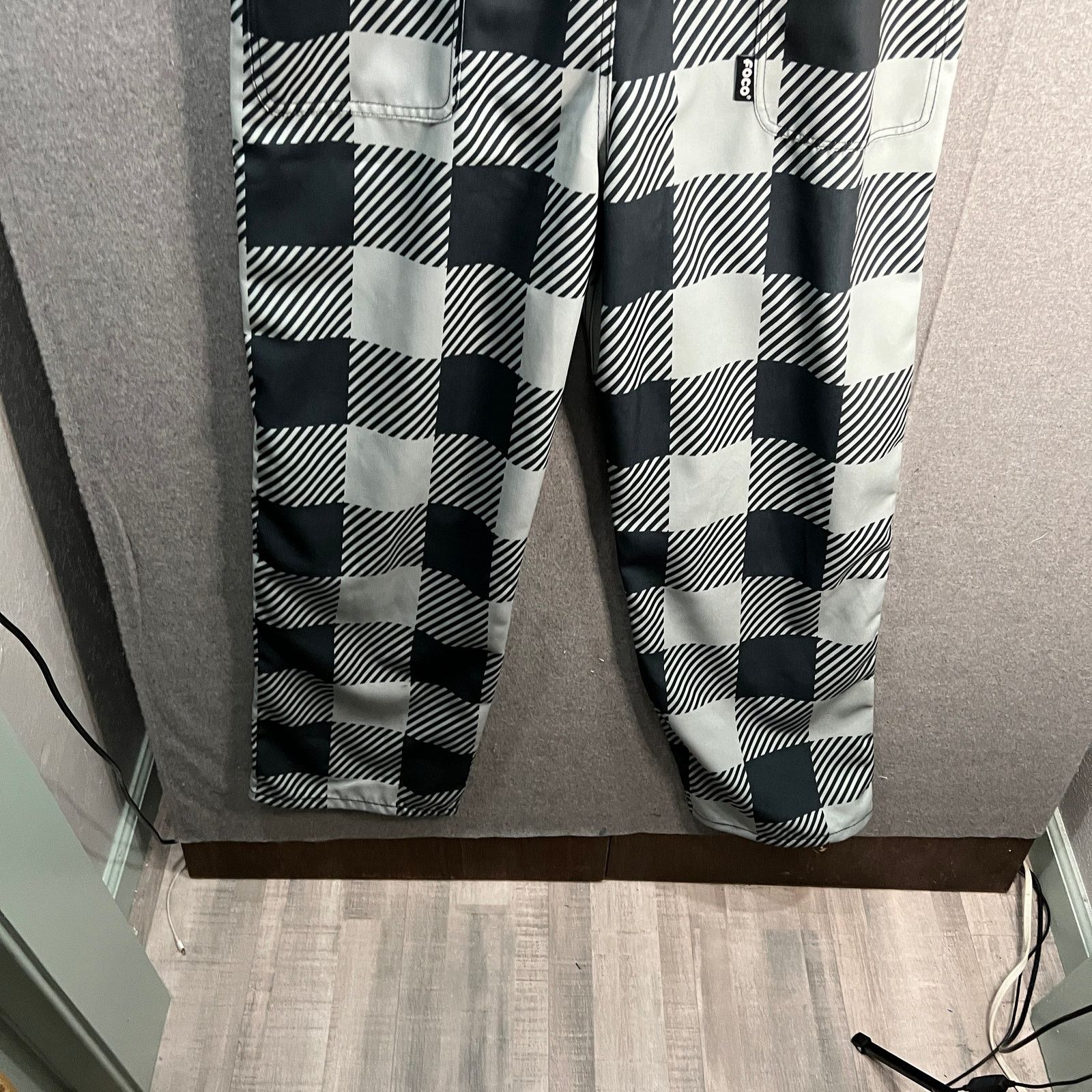 Other Las Vegas Raiders Mens Plaid Bib Overalls Size Medium Size US 43 - 16 Thumbnail