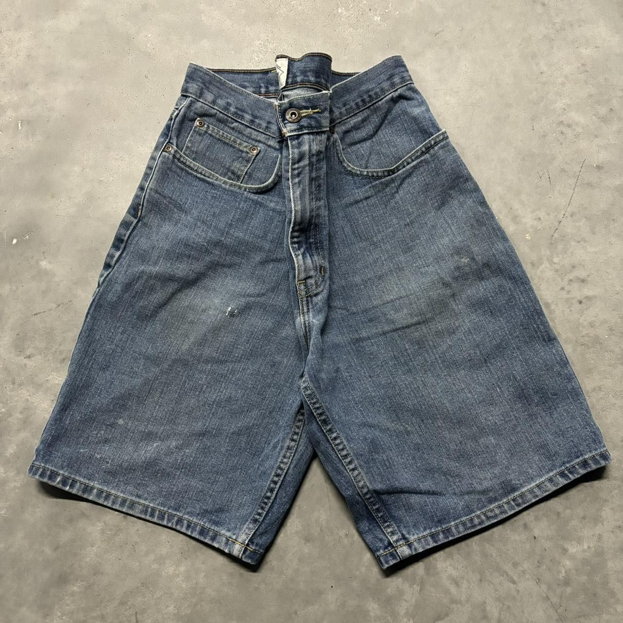 Japanese Brand × Vintage Crazy Vintage Y2K/2000s Medium Wash Denim Skater Essential Jean Shorts Jorts! Size US 36 / EU 52 - 1 Thumbnail