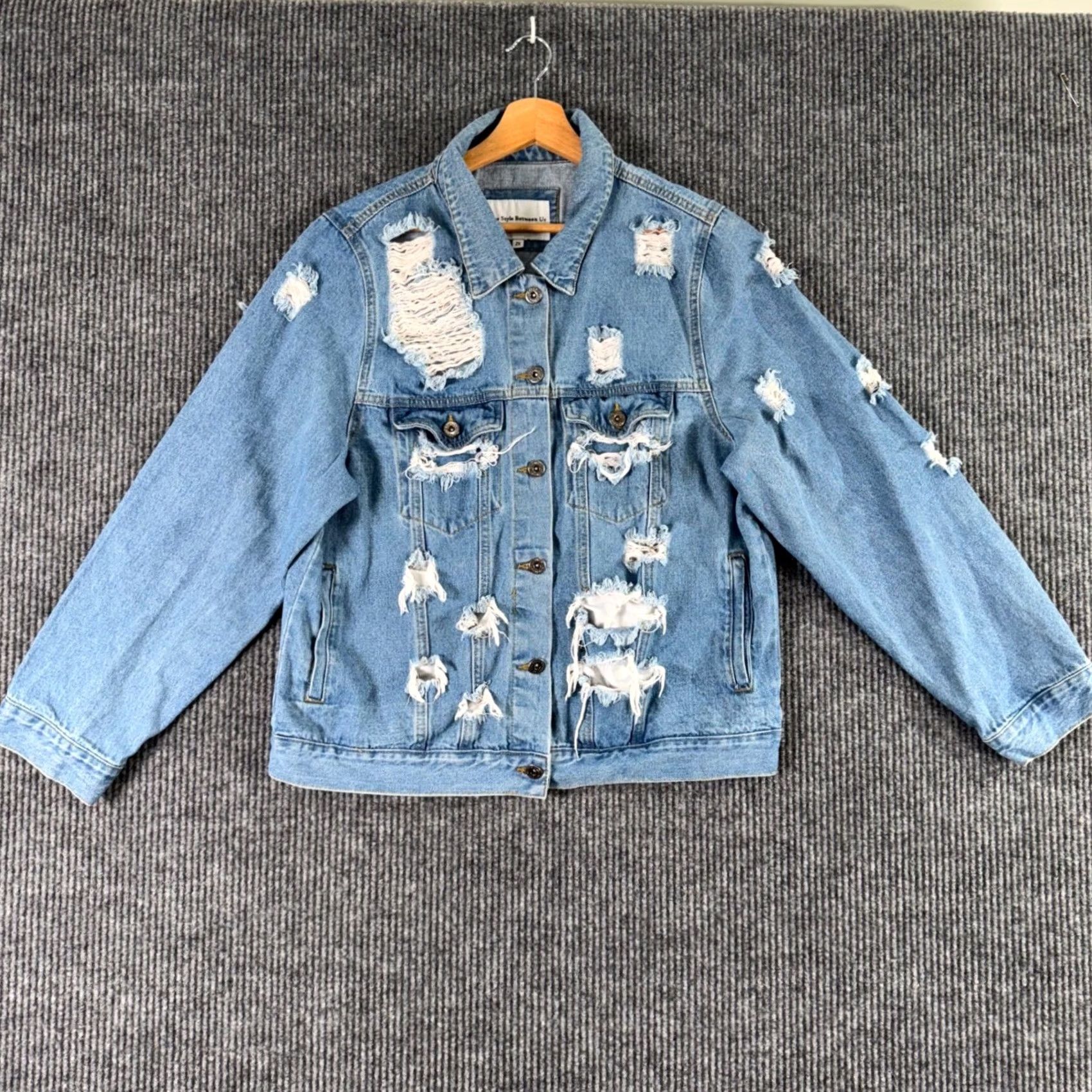 Denime Item Specifications: Size: 8.5 Size XXL / US 16-18 / IT 52-54 - 2 Thumbnail