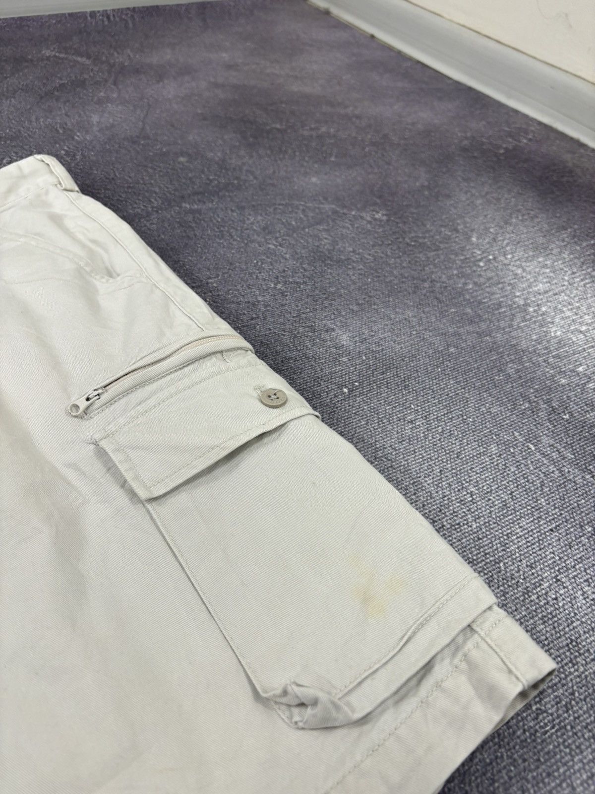 Izod Vintage Izod 2000s Wide Leg Skate Hype Baggy Cargo Shorts Size US 38 / EU 54 - 4 Thumbnail