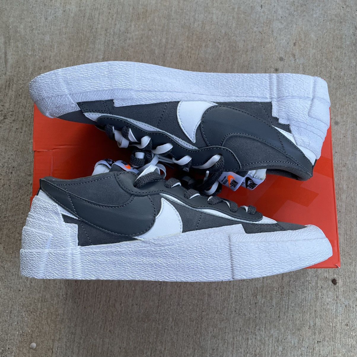Nike × Sacai Nike Sacai Blazer Low Iron Grey Mens Size 8.5 New In Box Size US 8.5 / EU 41-42 - 1 Thumbnail