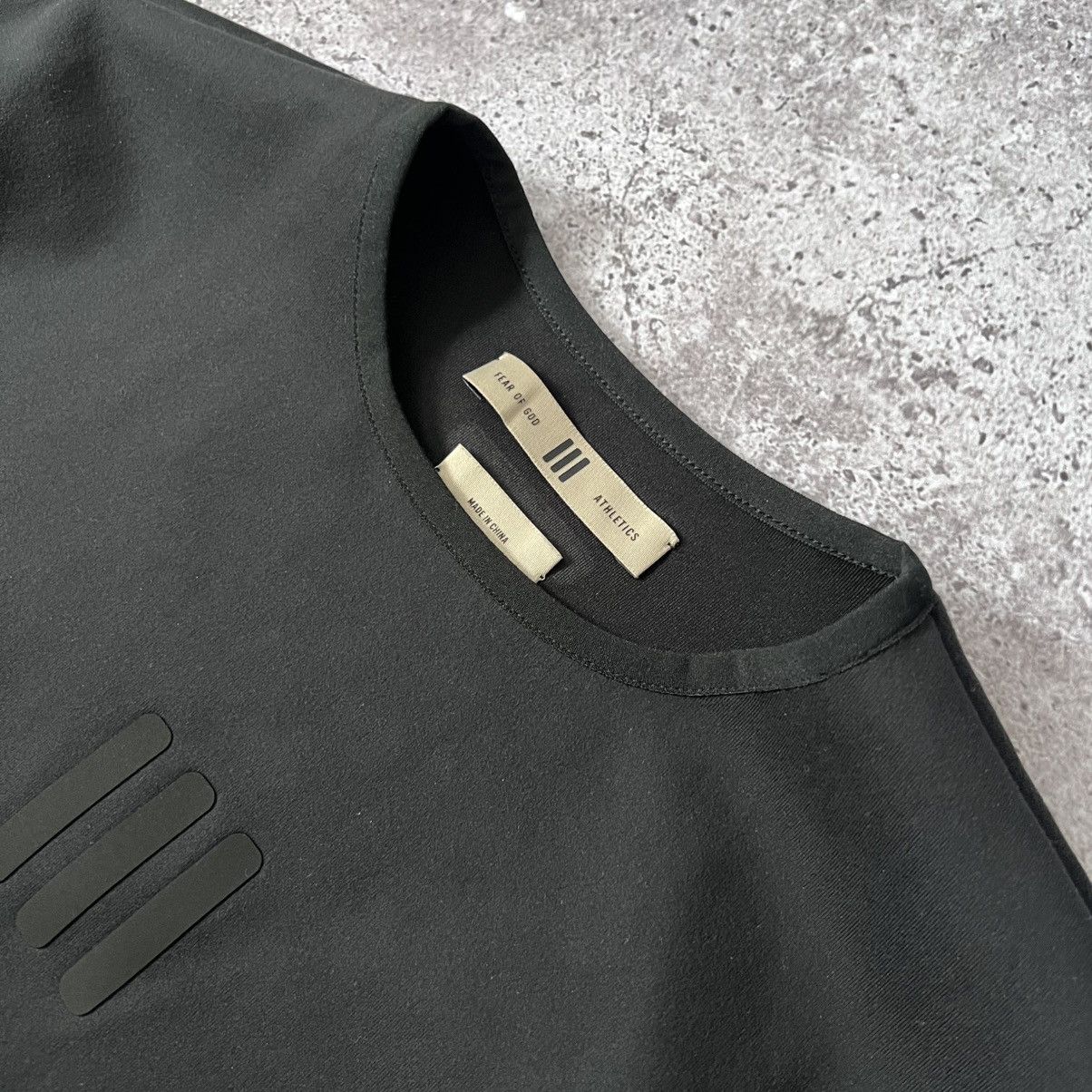 Adidas × Fear of God adidas x Fear of God Athletics Crewneck Sweatshirt Black M Size US M / EU 48-50 / 2 - 2 Thumbnail