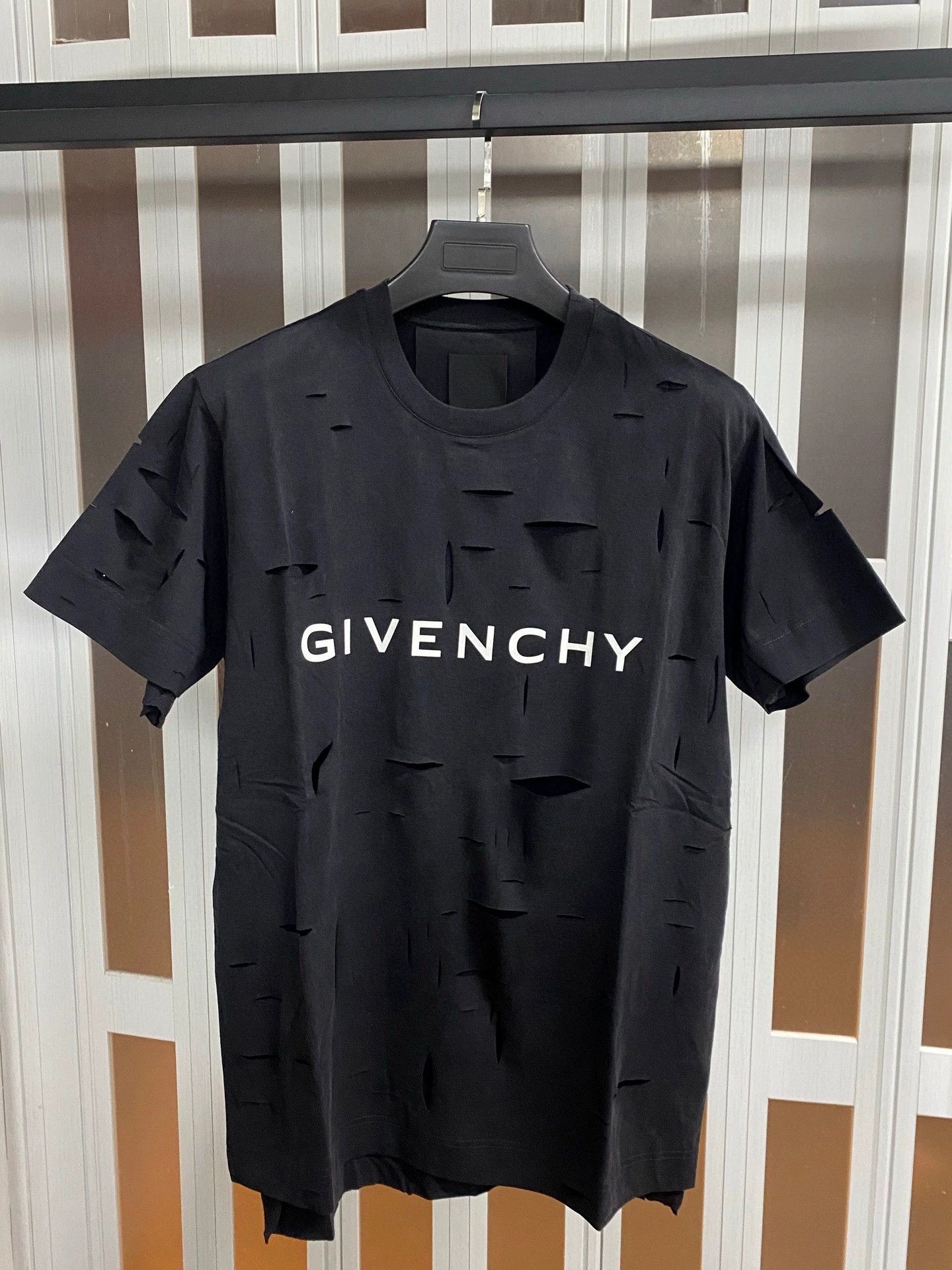 Givenchy givenchy black distressed double-layer t-shirt Size US XXS / EU 40 - 1 Thumbnail