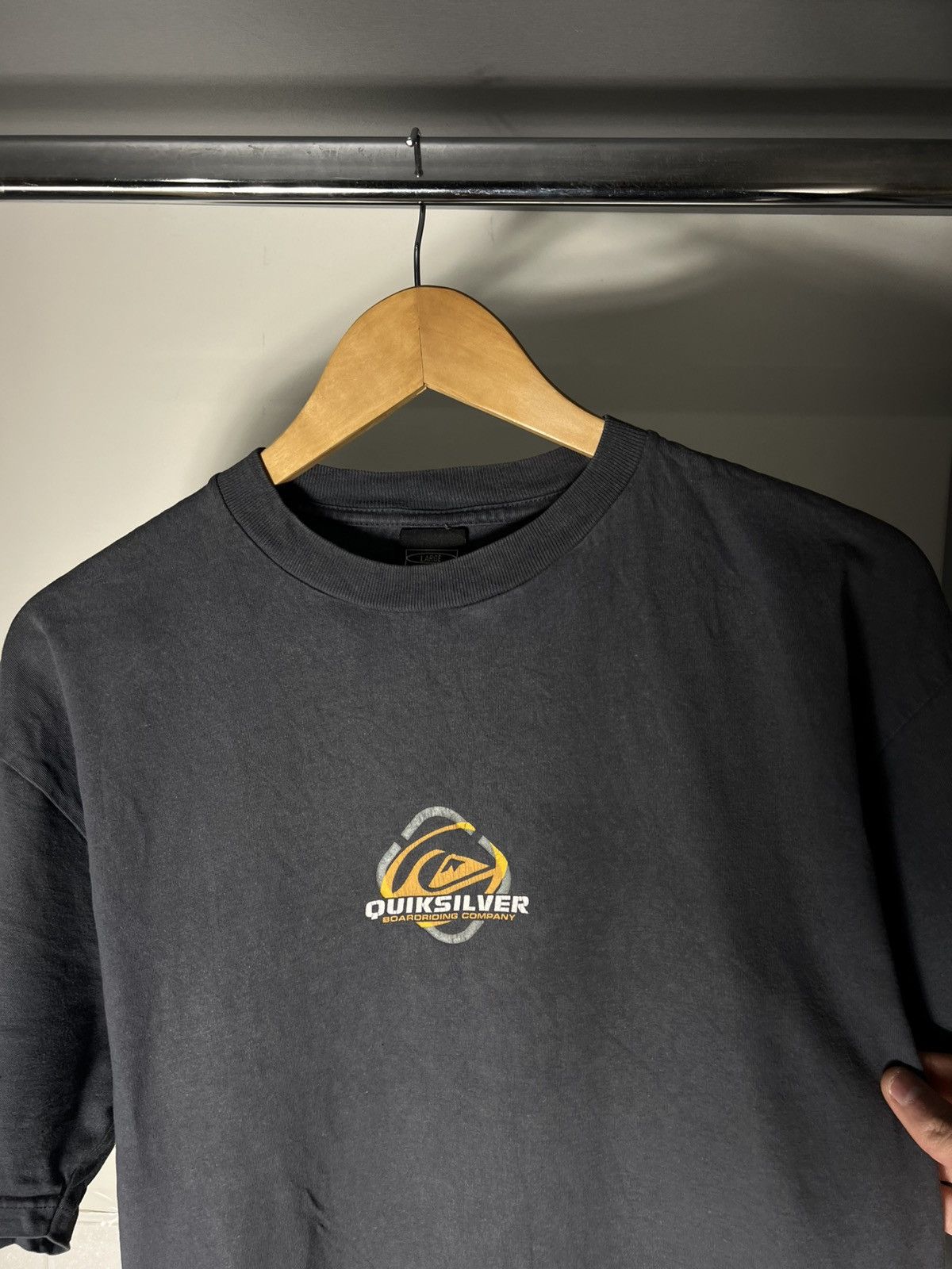 Quiksilver VINTAGE QUIKSILVER RETRO T-SHIRT SURF SKATEBOARD Y2K 90s Size US L / EU 52-54 / 3 - 11 Thumbnail