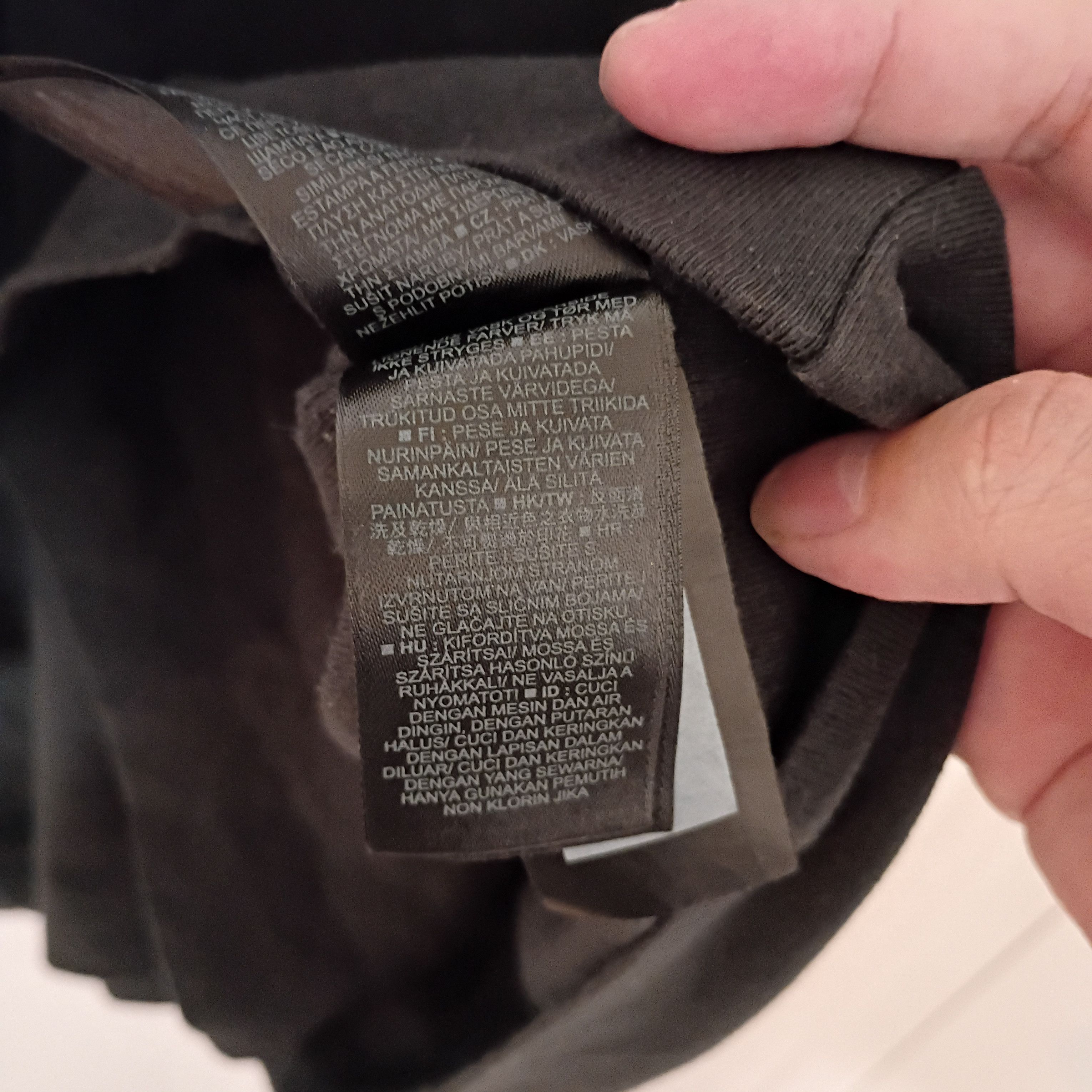 Balenciaga × Gap × Yeezy Jeezy black dove tee Size US L / EU 52-54 / 3 - 3 Thumbnail