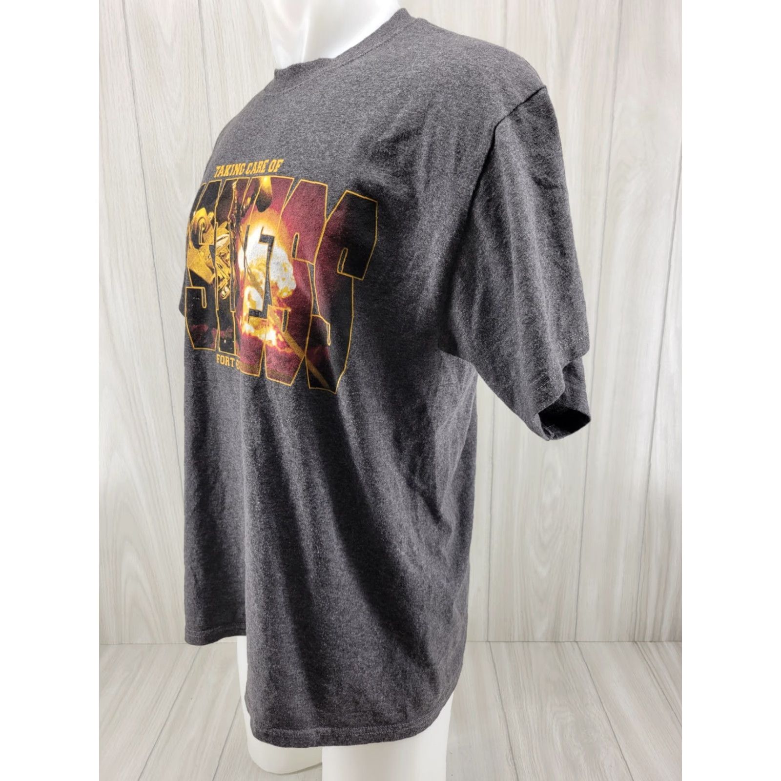 Vintage VINTAGE Army Fort Eustis Virginia T-Shirt Helicopter Taking Care of Business Gray XL Mens Shirt Short Sleeve Crew Neck 90s Army Graphic Print Size US XL / EU 56 / 4 - 3 Thumbnail