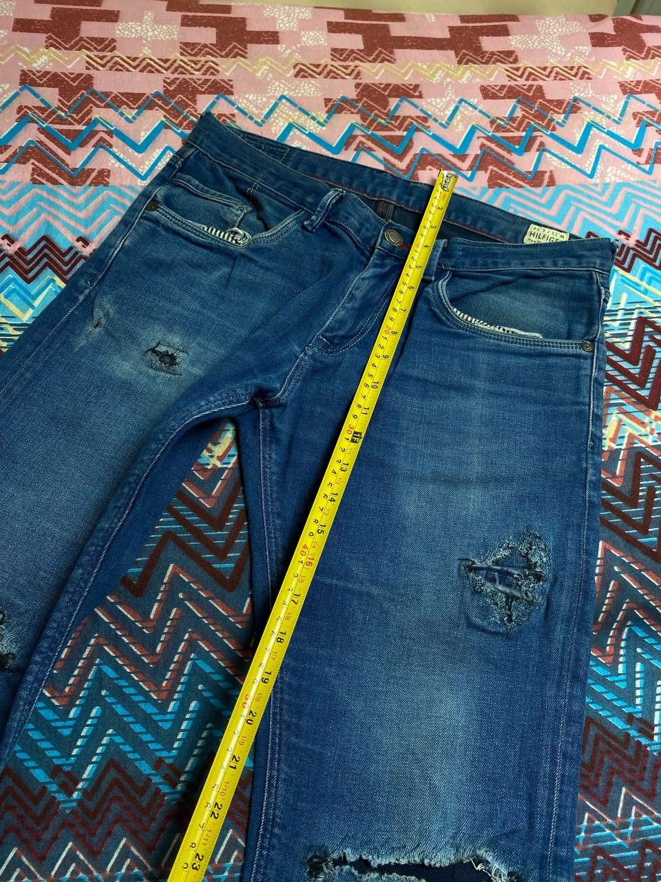 Tommy Hilfiger × Tommy Jeans × Vintage VINTAGE TOMMY HILFIGER BAGGY JEANS Size US 33 - 17 Thumbnail