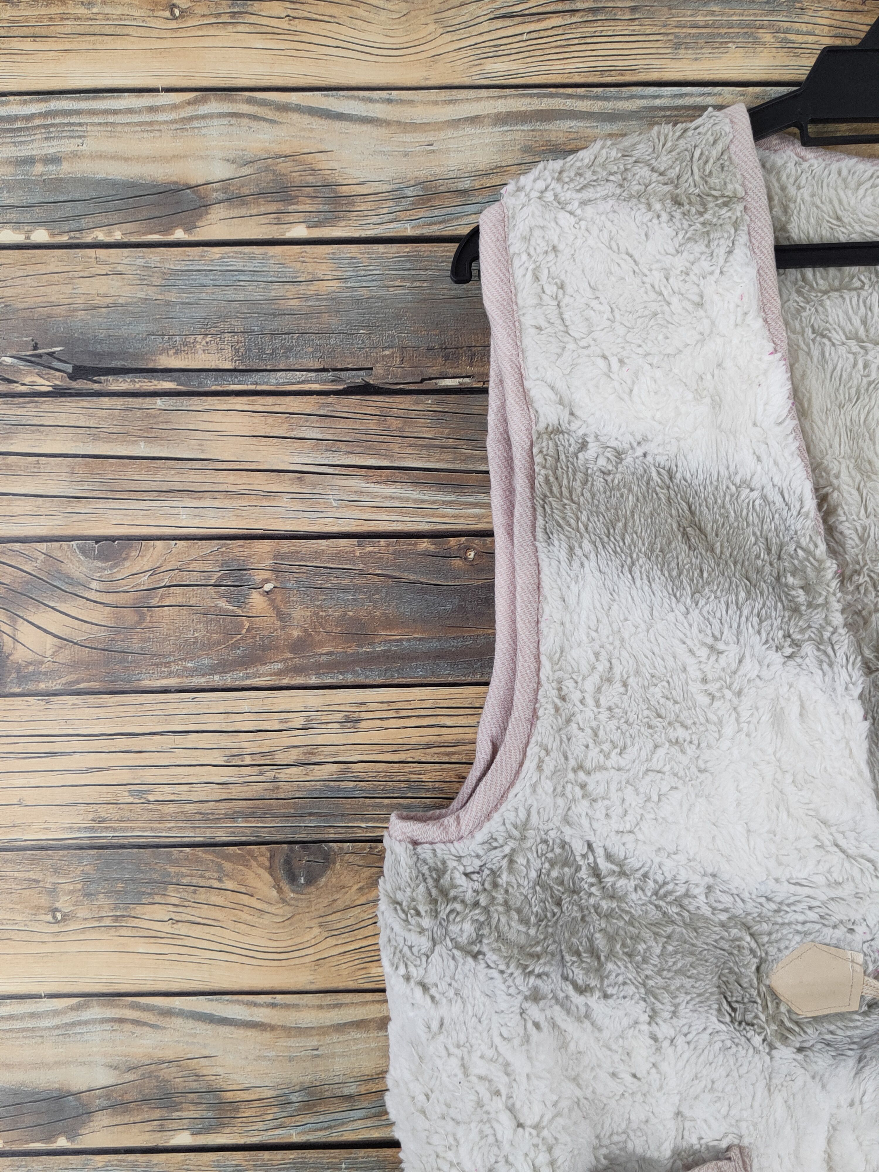 Japanese Brand × Vintage Vintage Japanese Brand White Green Fur Faux Toggle Vests Size M / US 6-8 / IT 42-44 - 4 Thumbnail