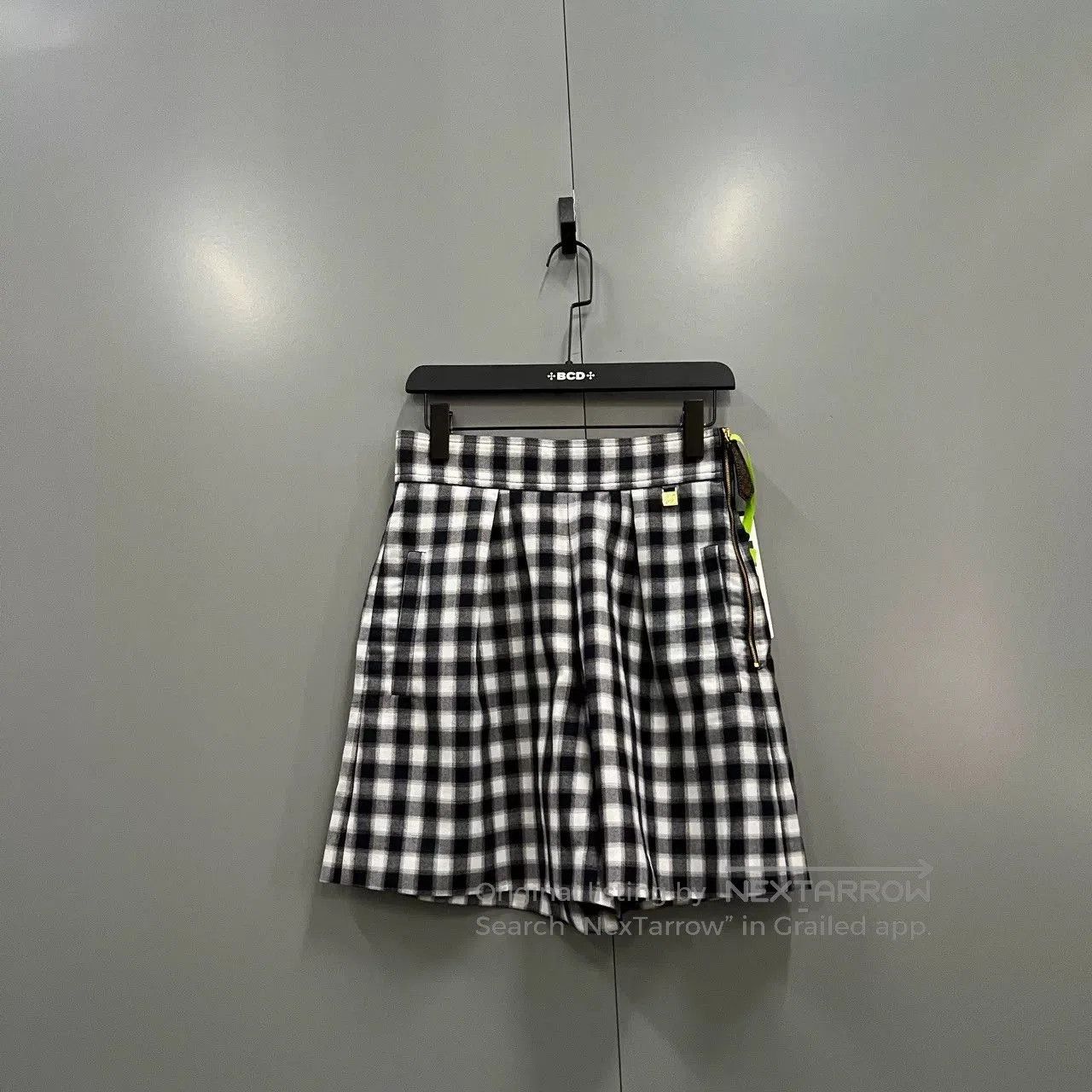 Louis Vuitton Louis Vuitton Checkered Shorts. Size US 32 / EU 48 - 1 Thumbnail