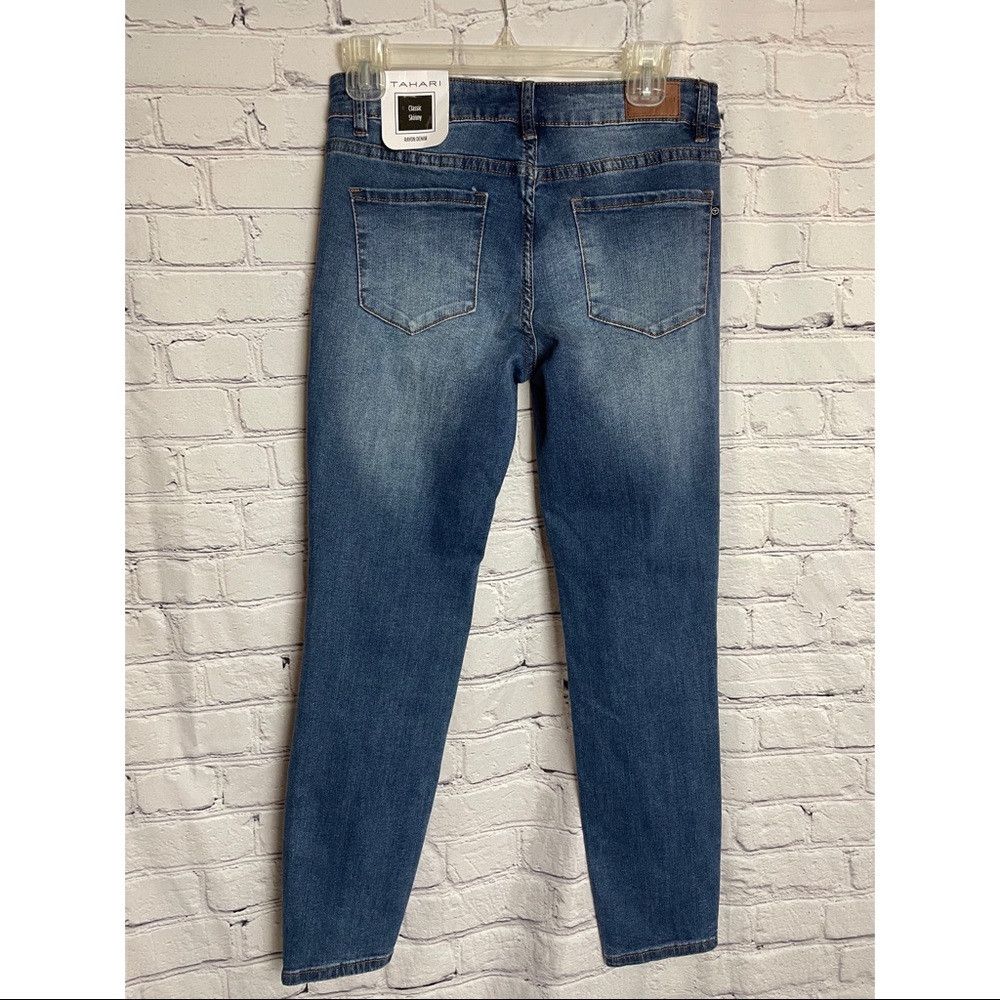 Elie Tahari NWT New Tahari Classic Skinny Jeans Roanne Wash Size 27 US Size 27" / US 4 / IT 40 - 5 Thumbnail