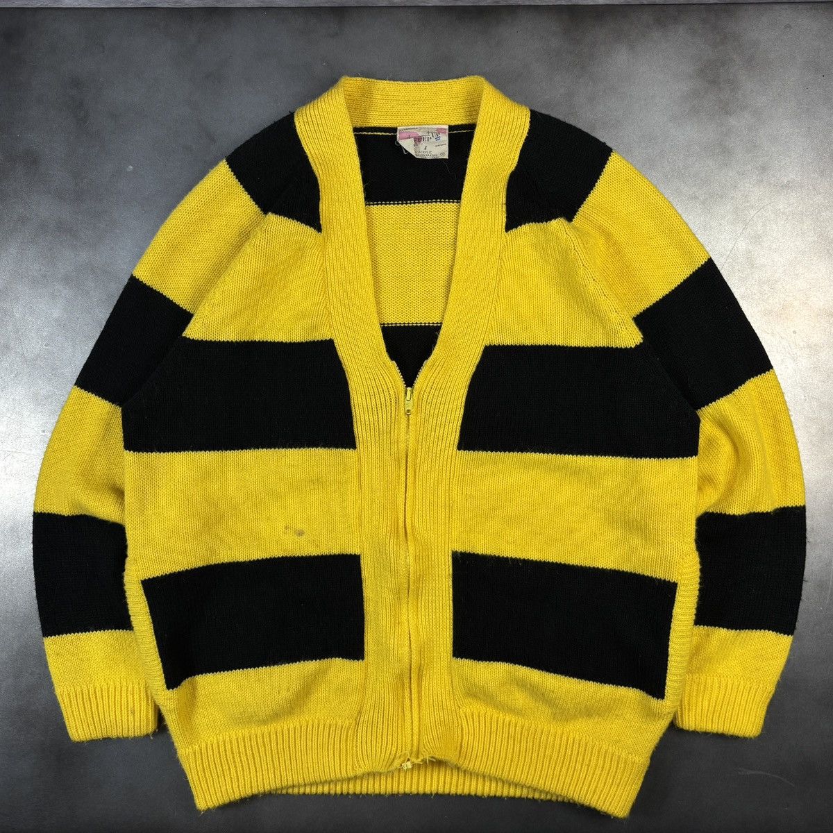 Other × Vintage 1980s Vintage Cardigan Sweater Striped Zip-Up Bumble Bee 80s Size US S / EU 44-46 / 1 - 2 Thumbnail