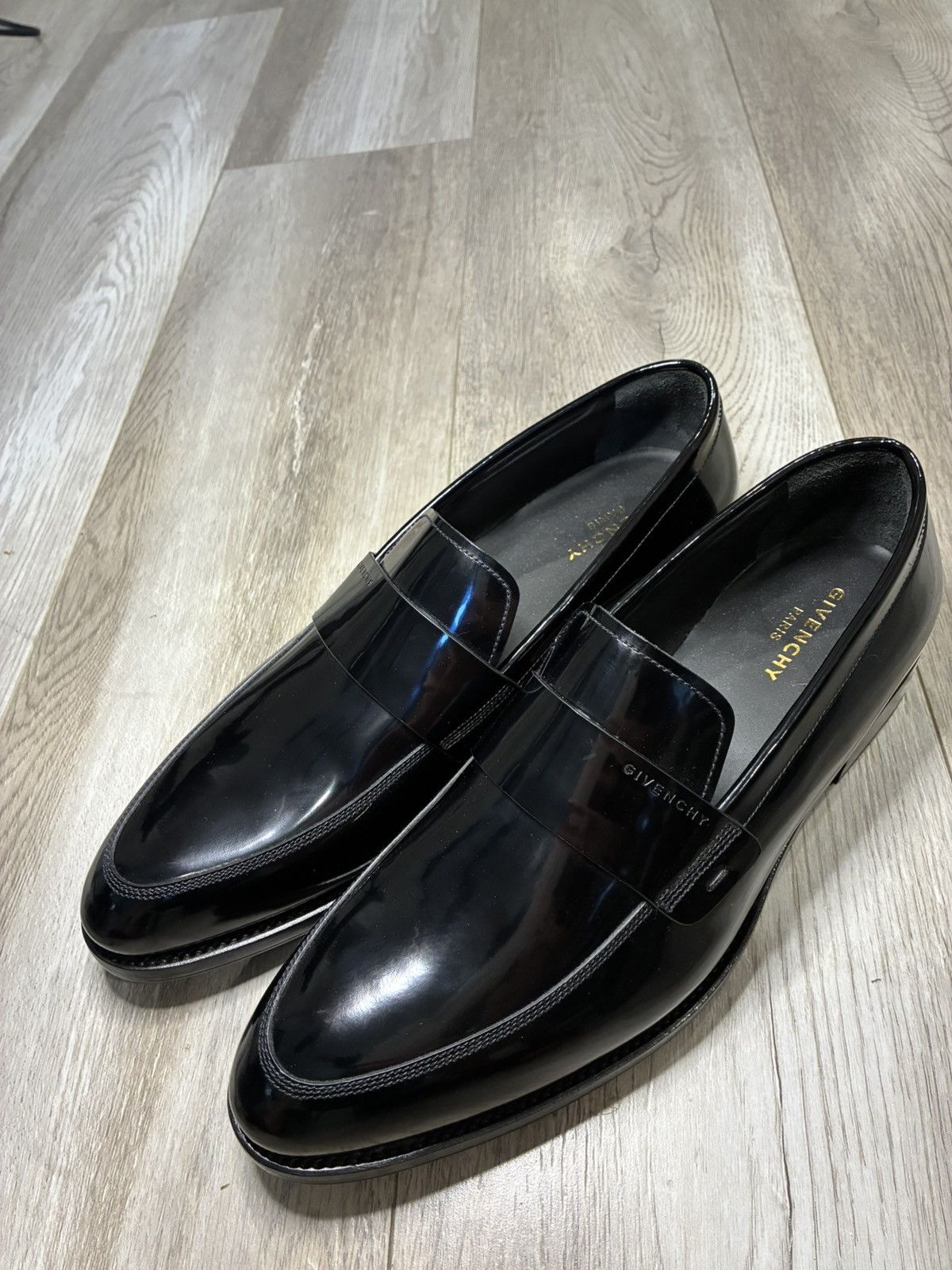 Givenchy Givenchy Black Shiny Leather Loafers Size US 9.5 / EU 42-43 - 3 Thumbnail