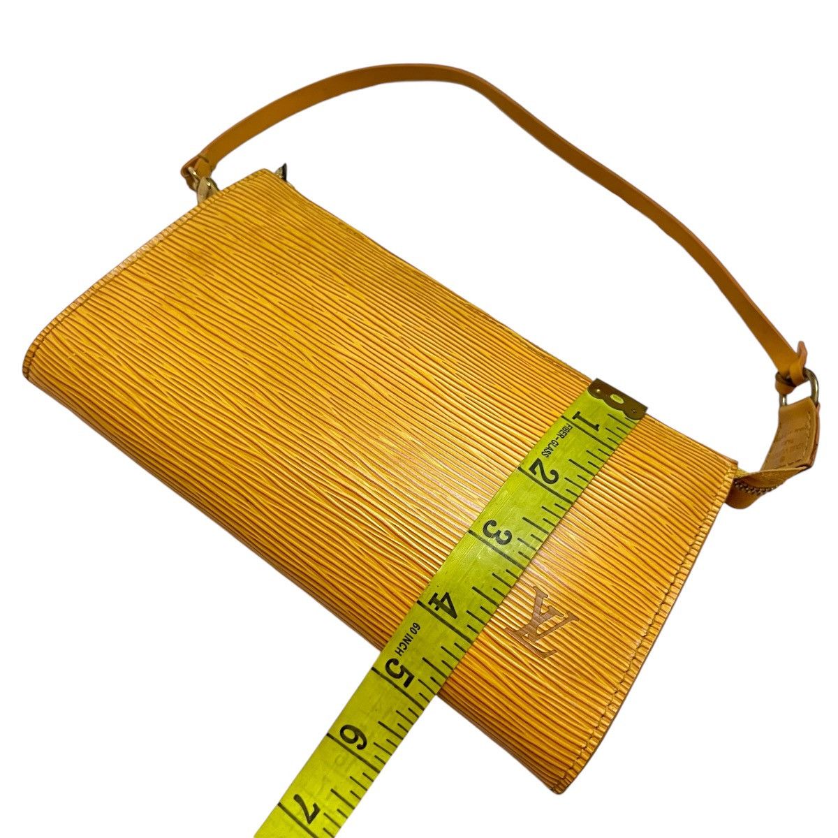 Louis Vuitton Authentic Vintage Louis Vuitton Epi Leather Pochette Bag Size ONE SIZE - 13 Thumbnail