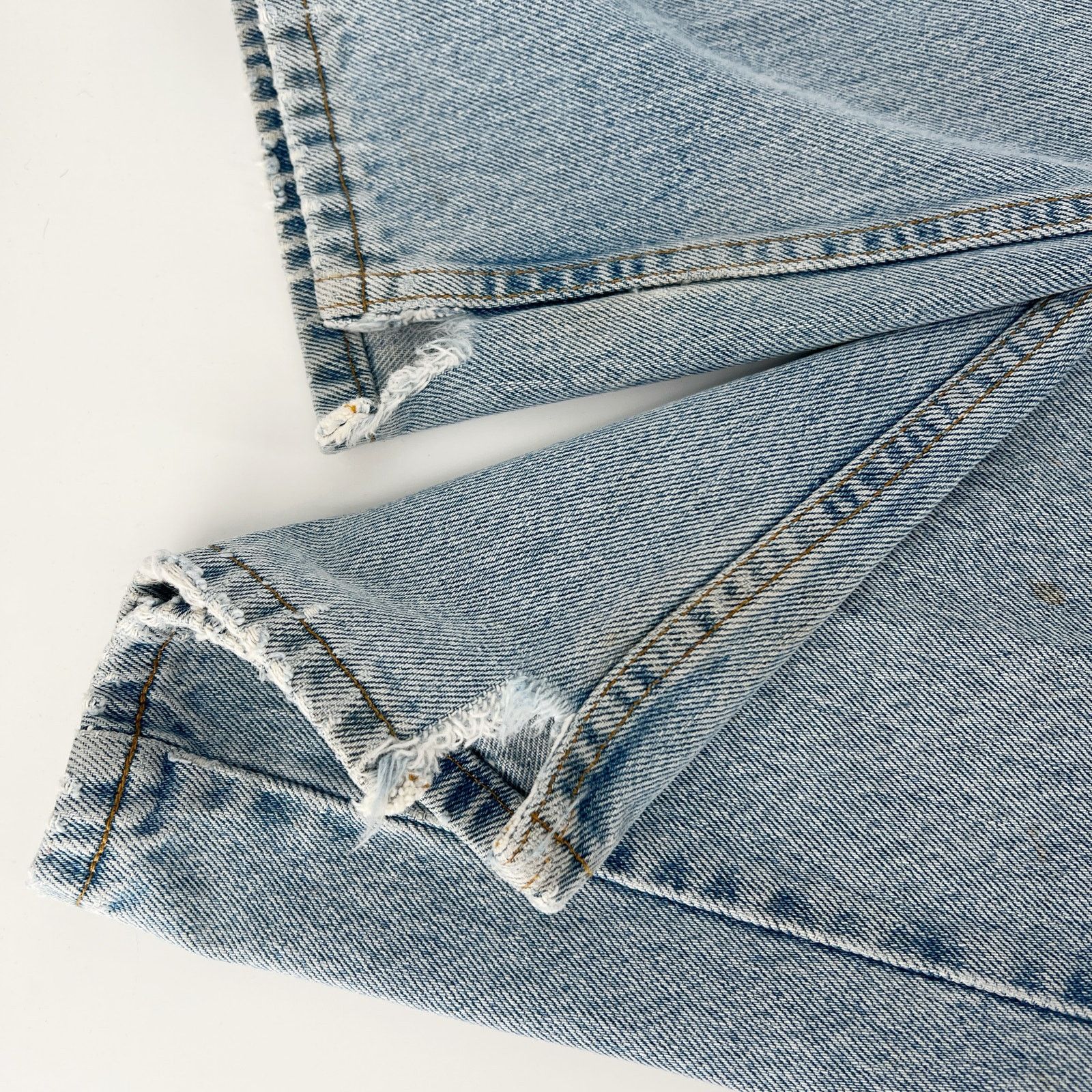 Levi's Levis vintage distressed straight leg jeans Size US 35 - 8 Thumbnail
