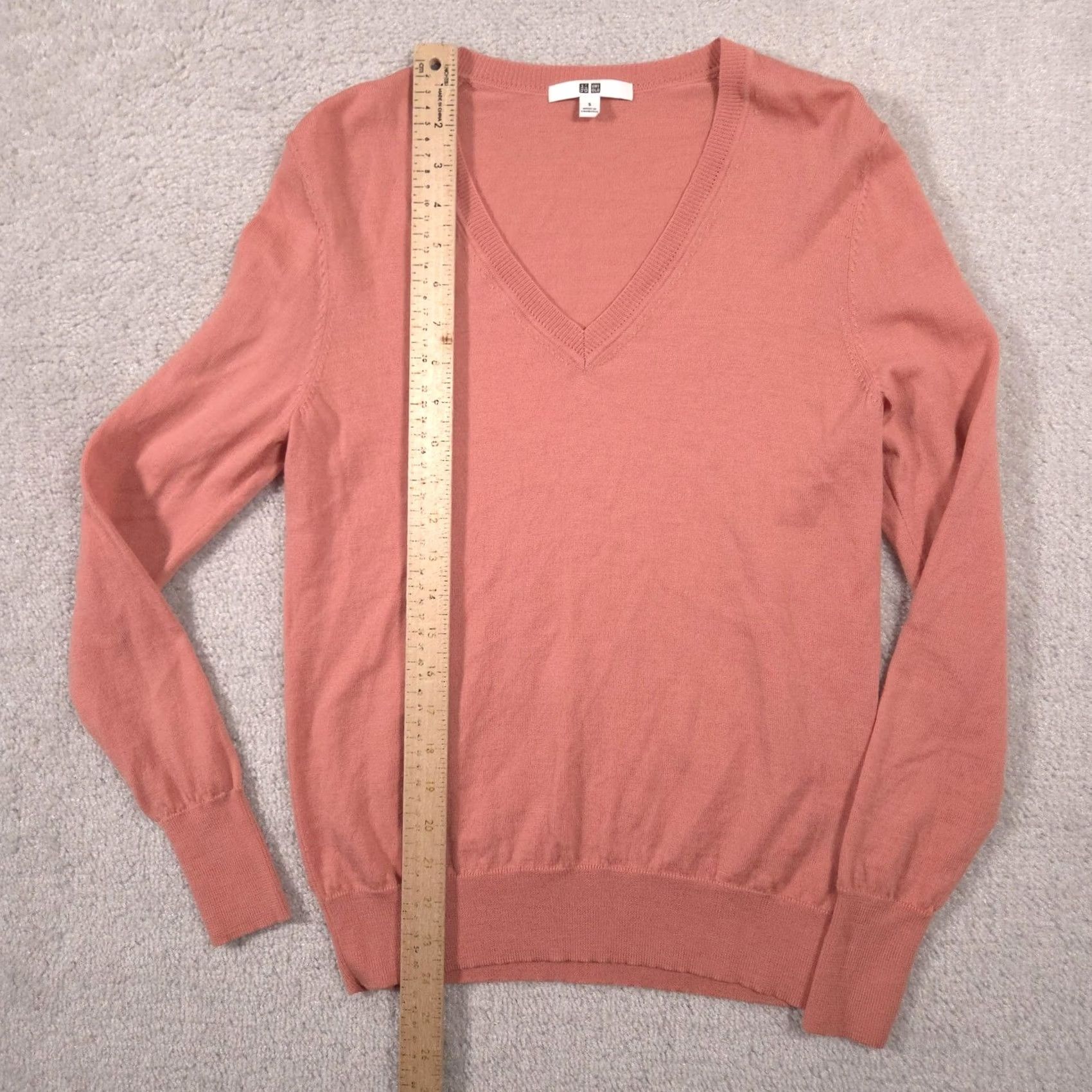 Uniqlo Uniqlo Sweater Womens S Pink Wool V Neck Lightweight Knit Pullover Long Sleeve Size S / US 4 / IT 40 - 7 Thumbnail