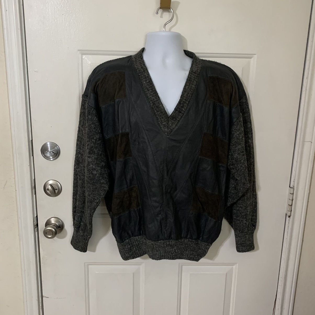 Vintage Rafael V Neck Leather and Wool Blend sweater Size US M / EU 48-50 / 2 - 3 Thumbnail