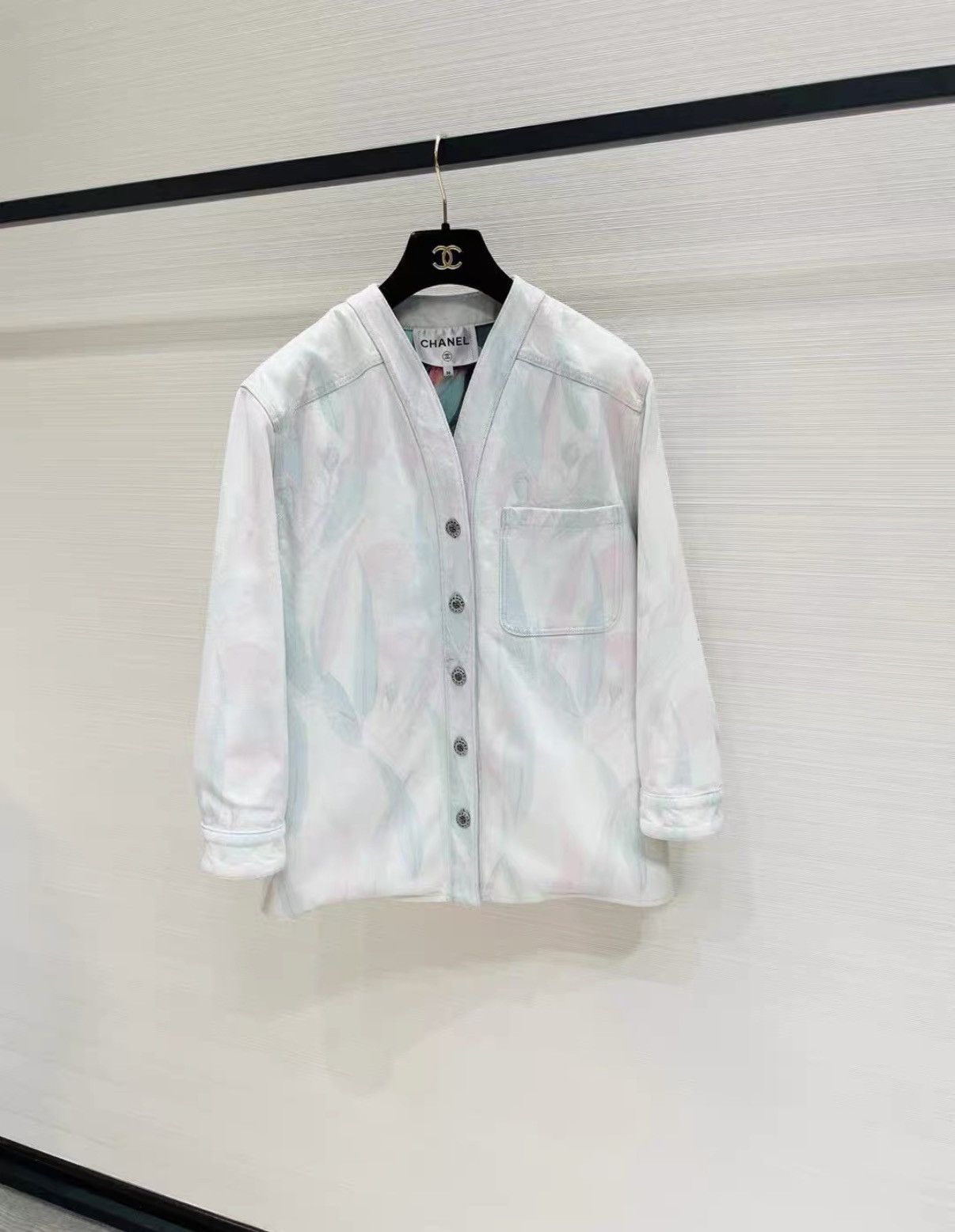 Chanel Chanel Fashion Tie-Dye Washed Denim Jacket J33 Size XS / US 0-2 / IT 36-38 - 1 Thumbnail