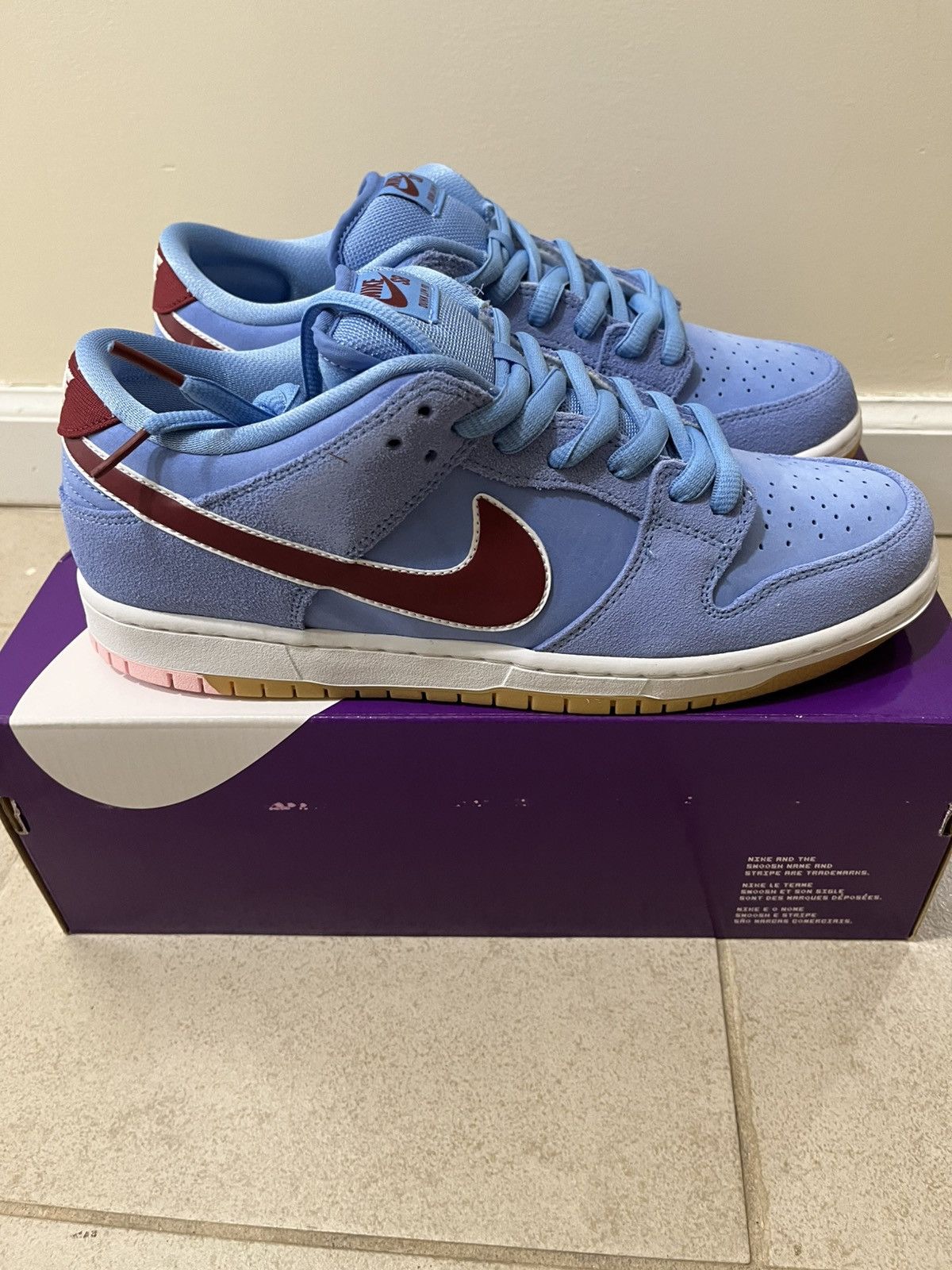 Nike Nike SB “Phillies” Size US 10 / EU 43 - 1 Thumbnail